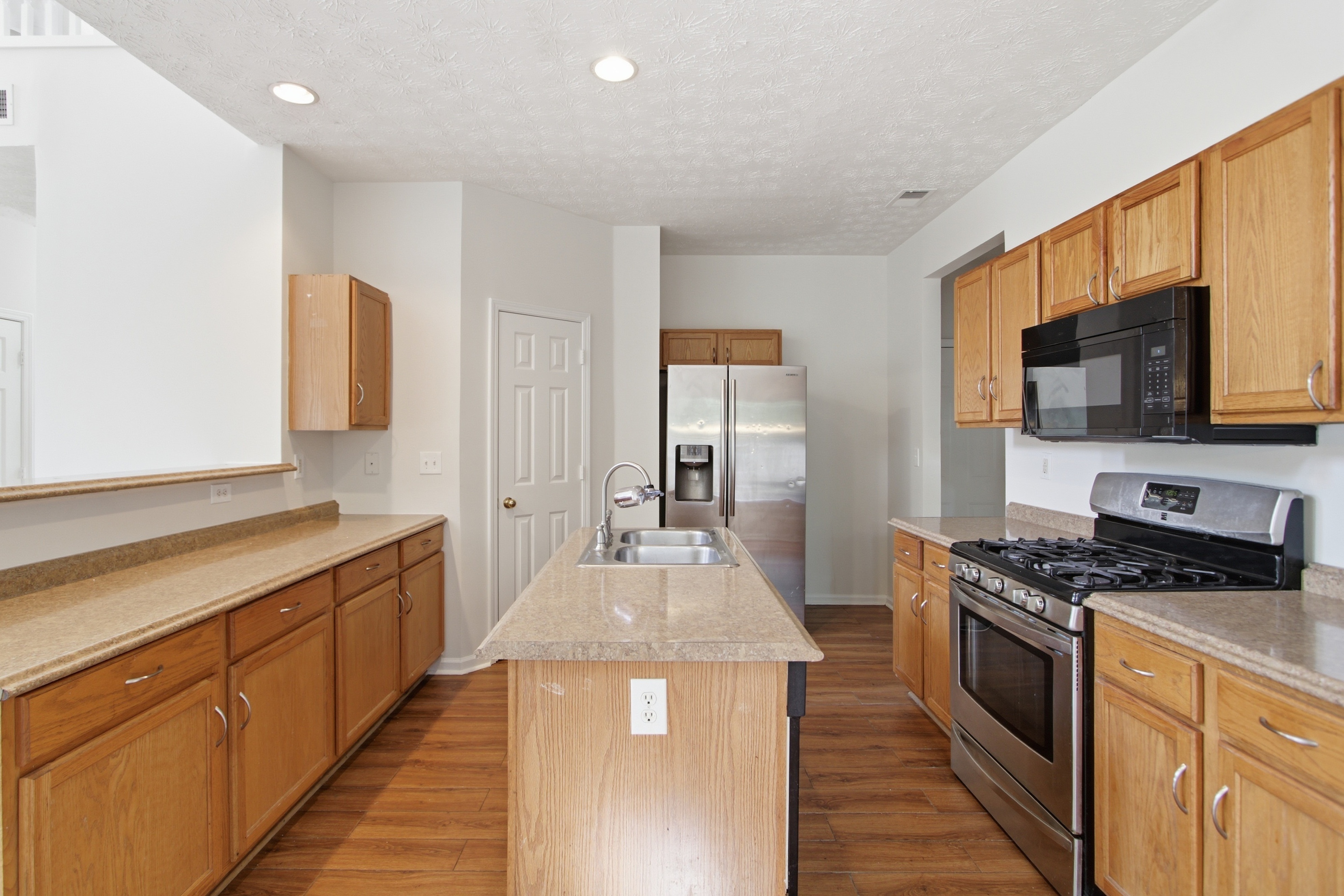 Photo 30 of 55 of 835 Shadow Lake Dr, Lithonia, GA