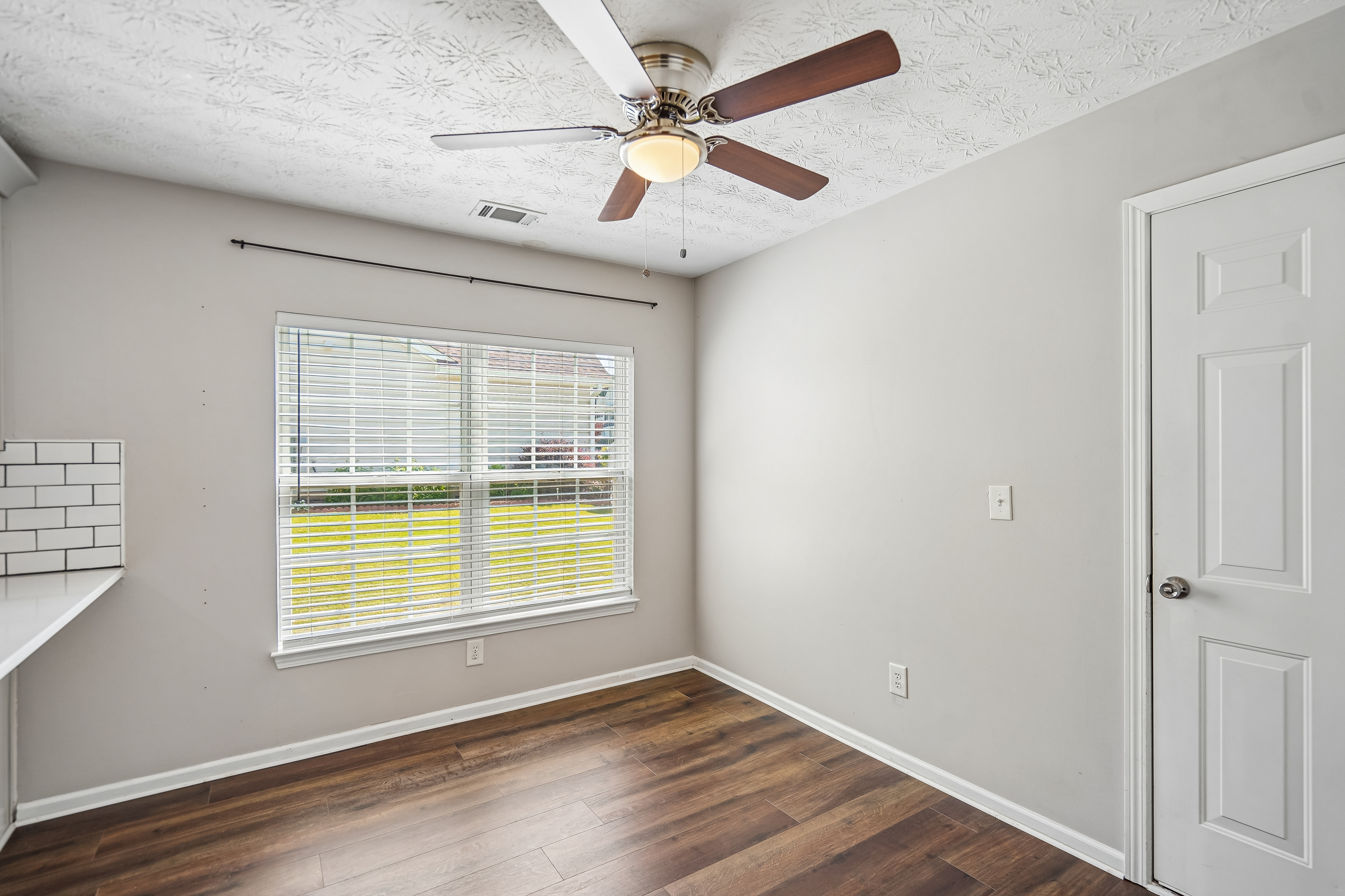 Photo 7 of 31 of 2213 Skylar Leigh Dr, Buford, GA