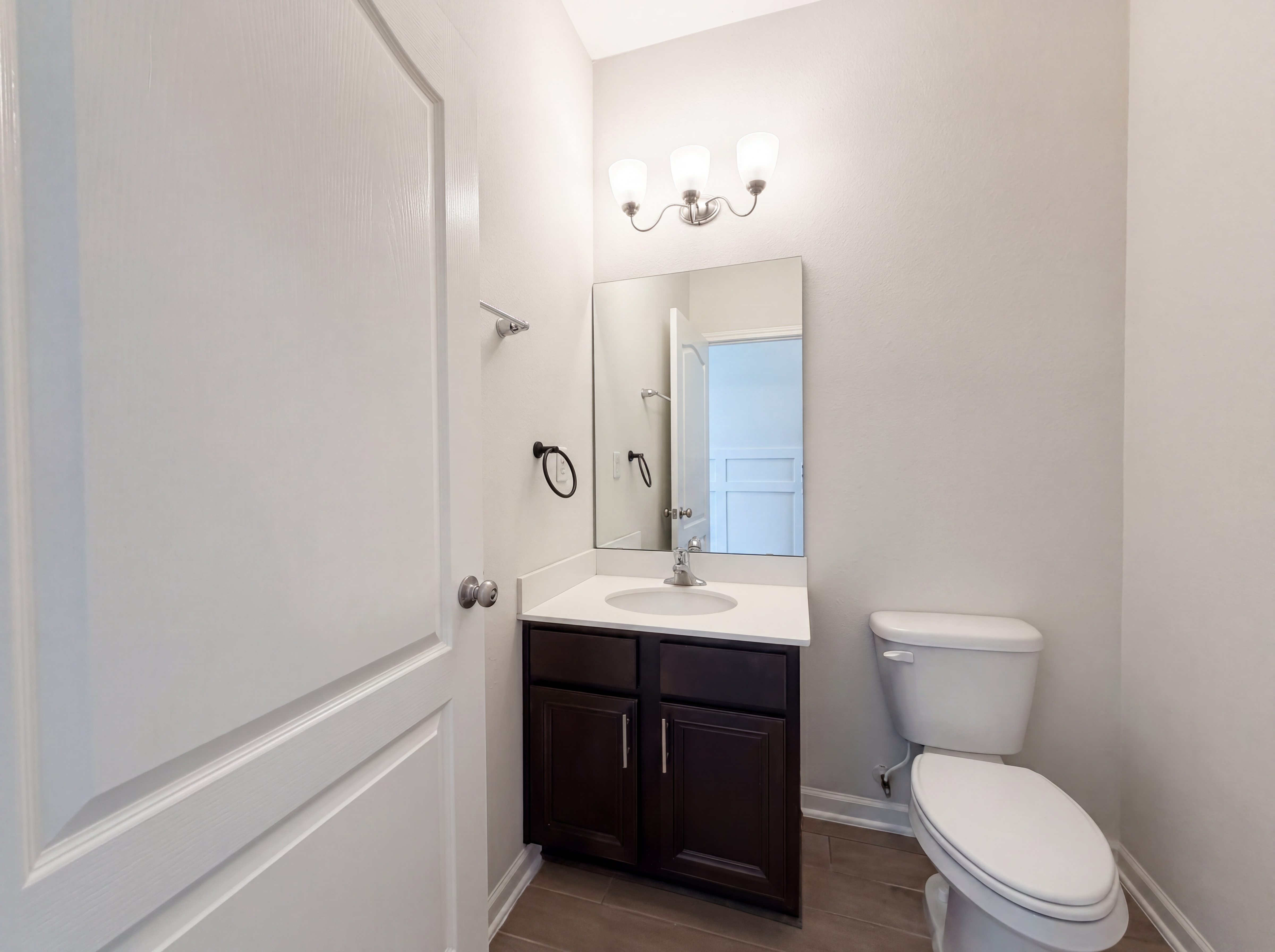 Photo 18 of 27 of 8250 Cape Fox Dr, Jacksonville, FL