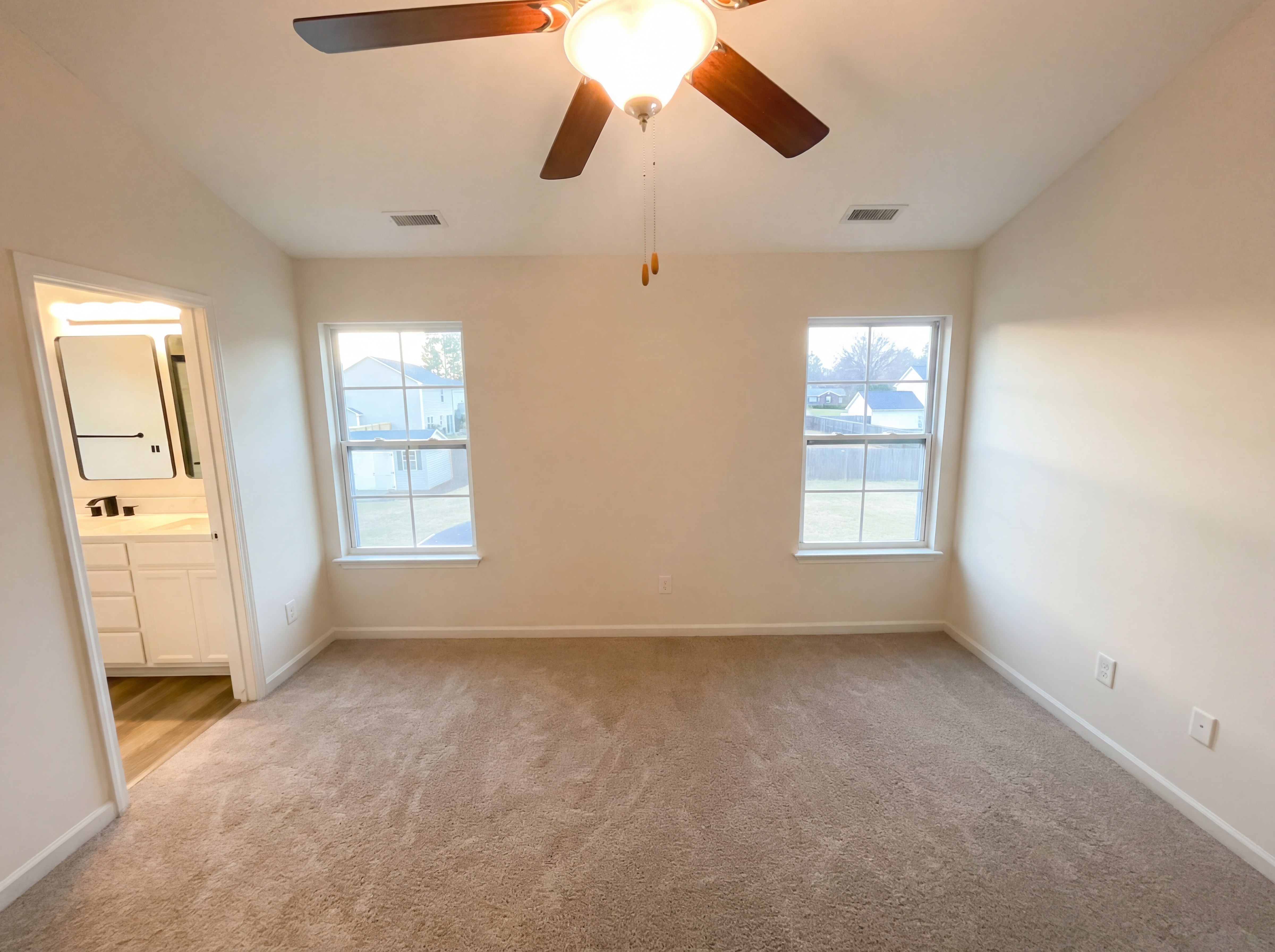 Photo 4 of 26 of 510 Carter Ridge Dr, Reidsville, NC