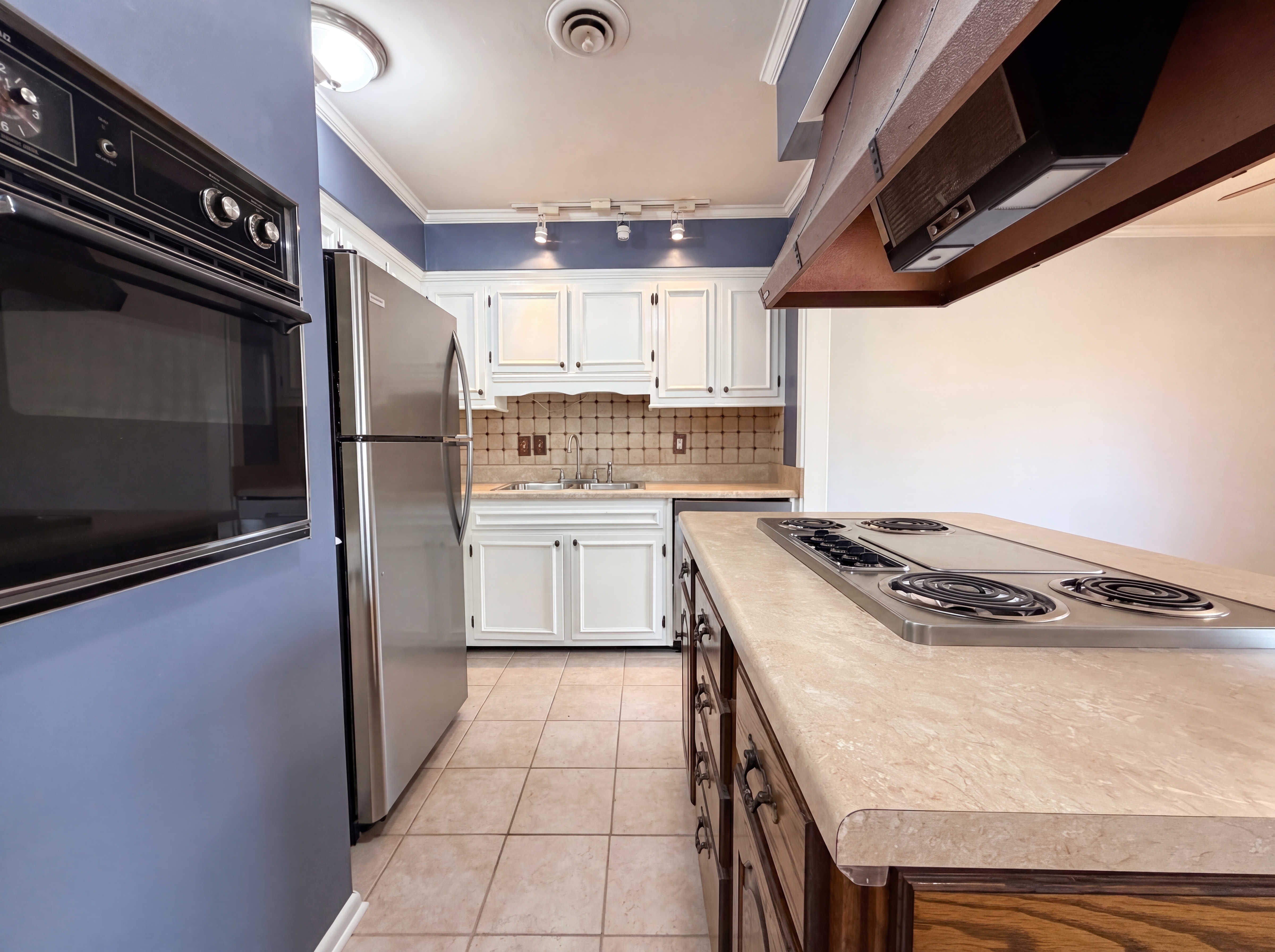 Photo 9 of 18 of 1014 Heritage Dr, Madison, TN