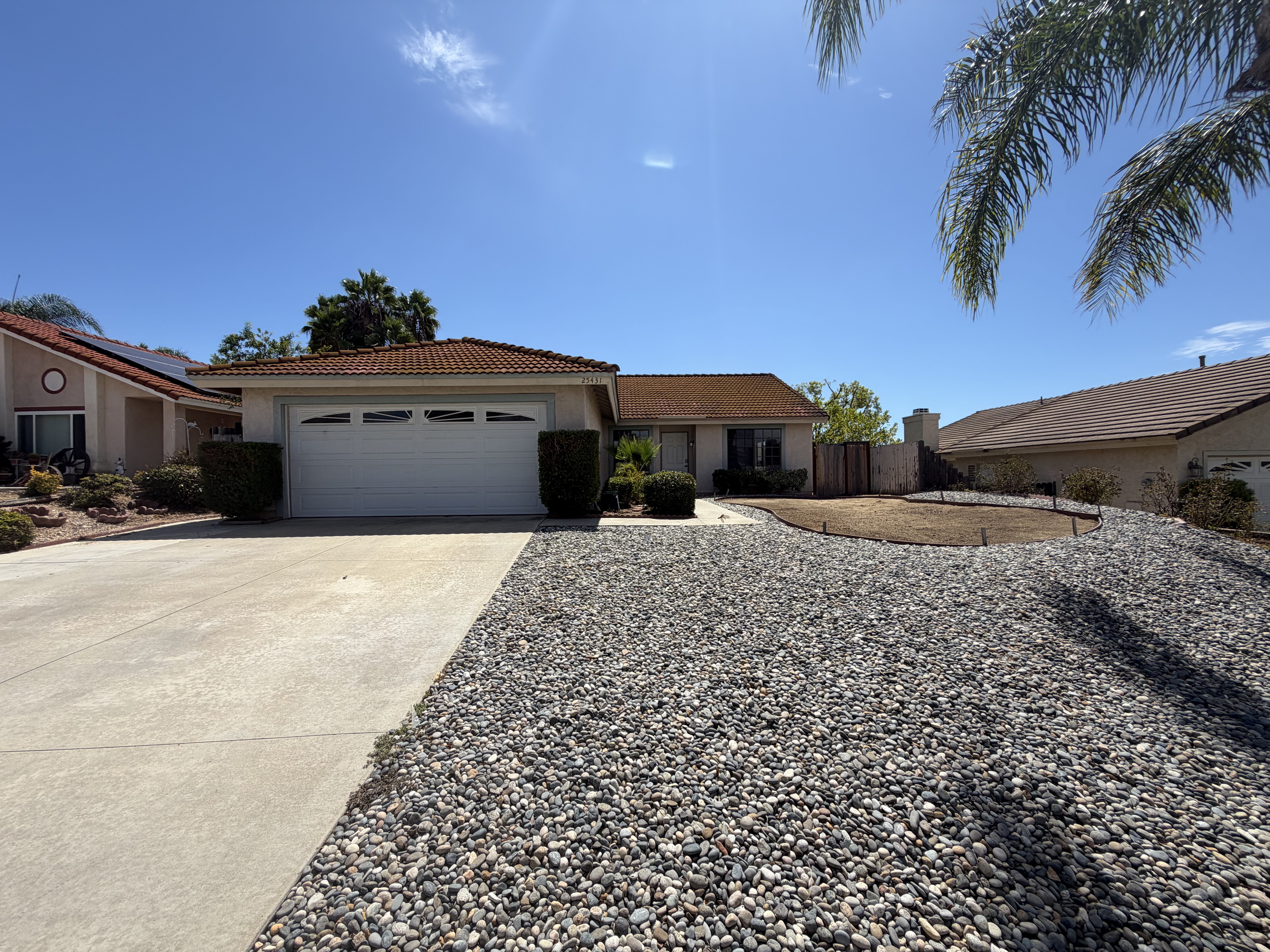Photo 2 of 22 of 25431 Pistache Ct, Murrieta, CA