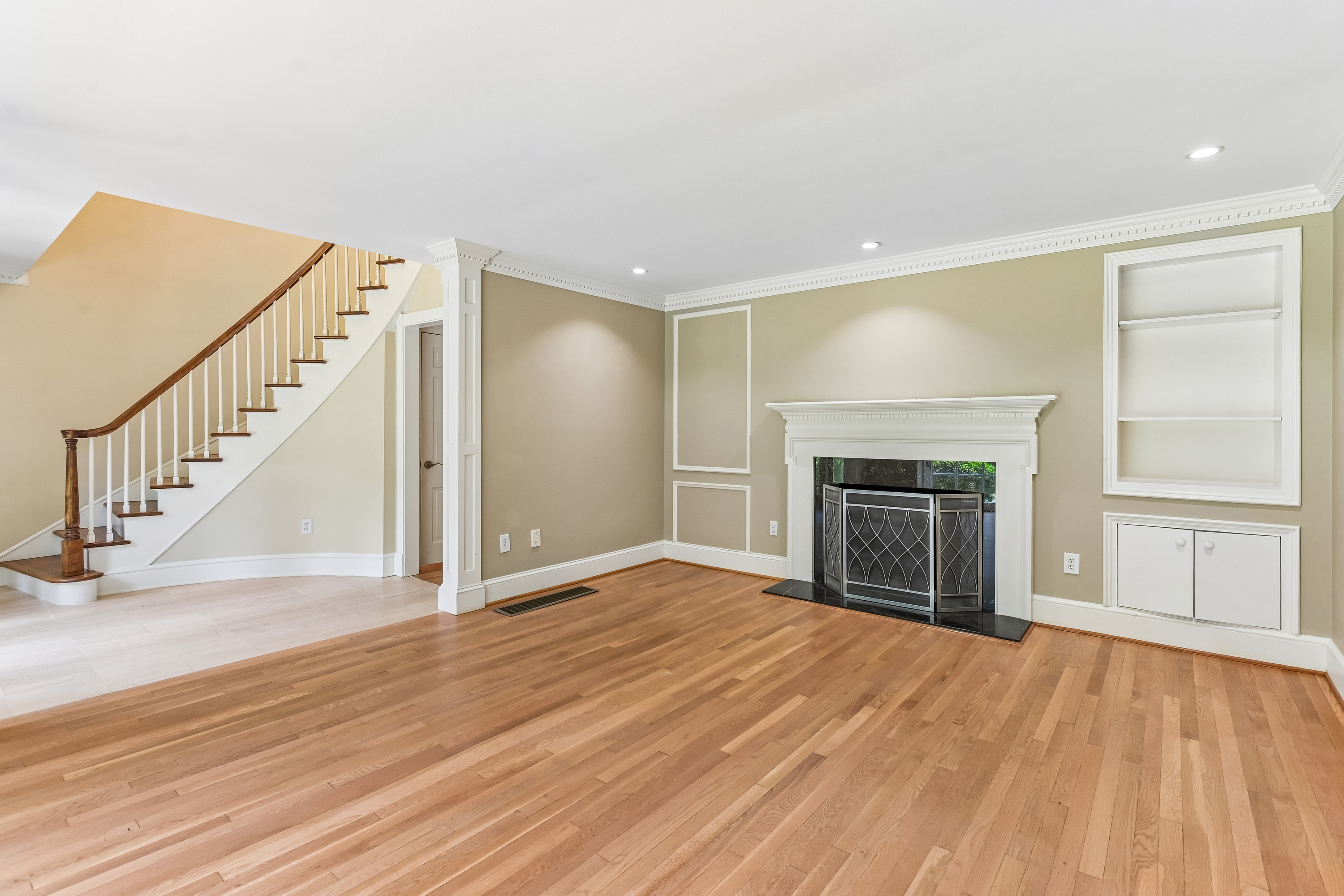 Photo 47 of 87 of 3135 Spalding Dr, Atlanta, GA