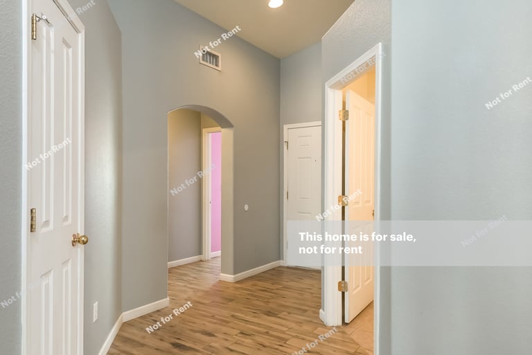 Photo 11 of 27 - 10391 E Ravenswood St, Tucson, AZ 85747