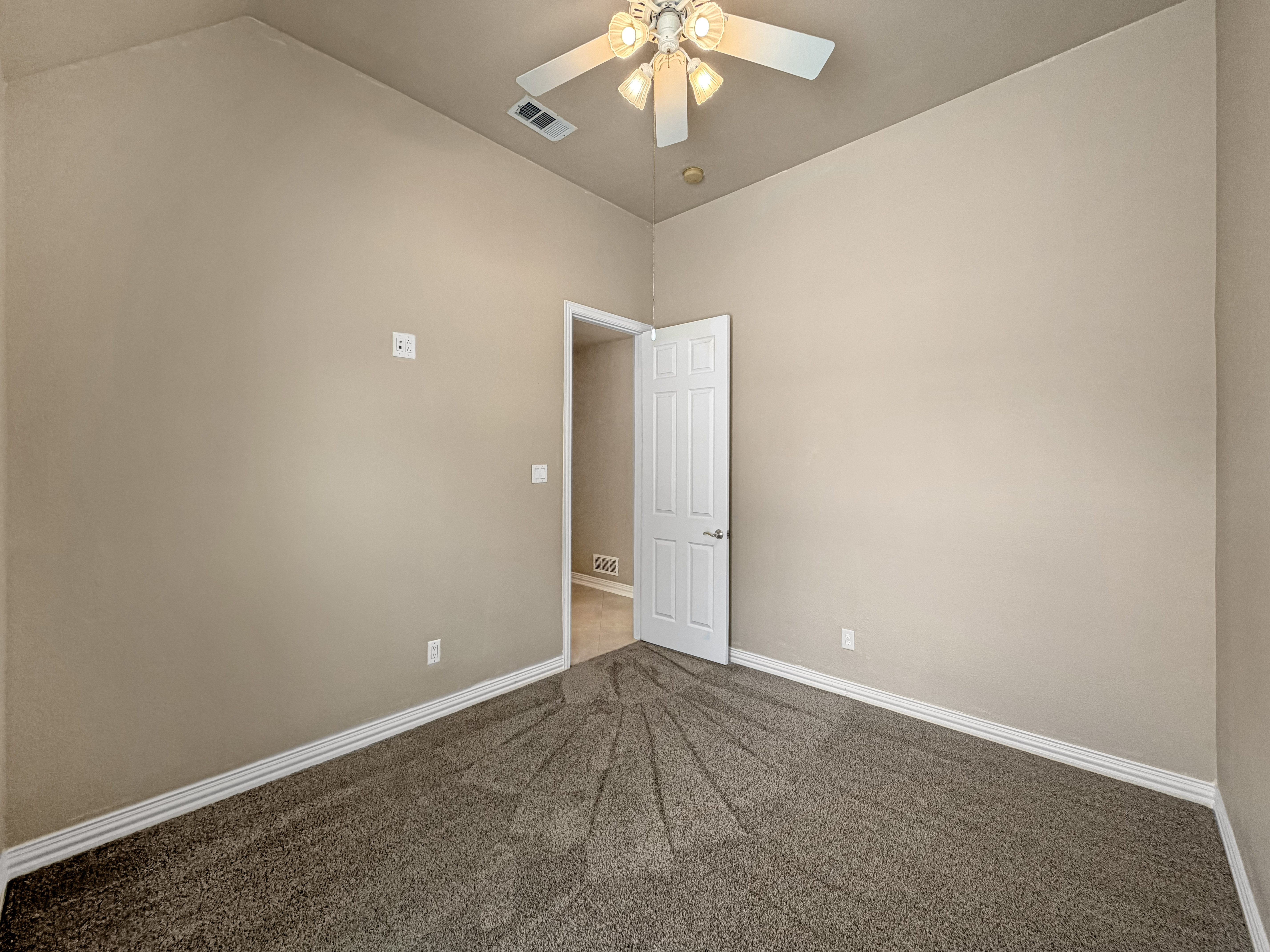 Photo 29 of 36 of 2316 Watercrest Dr, Keller, TX