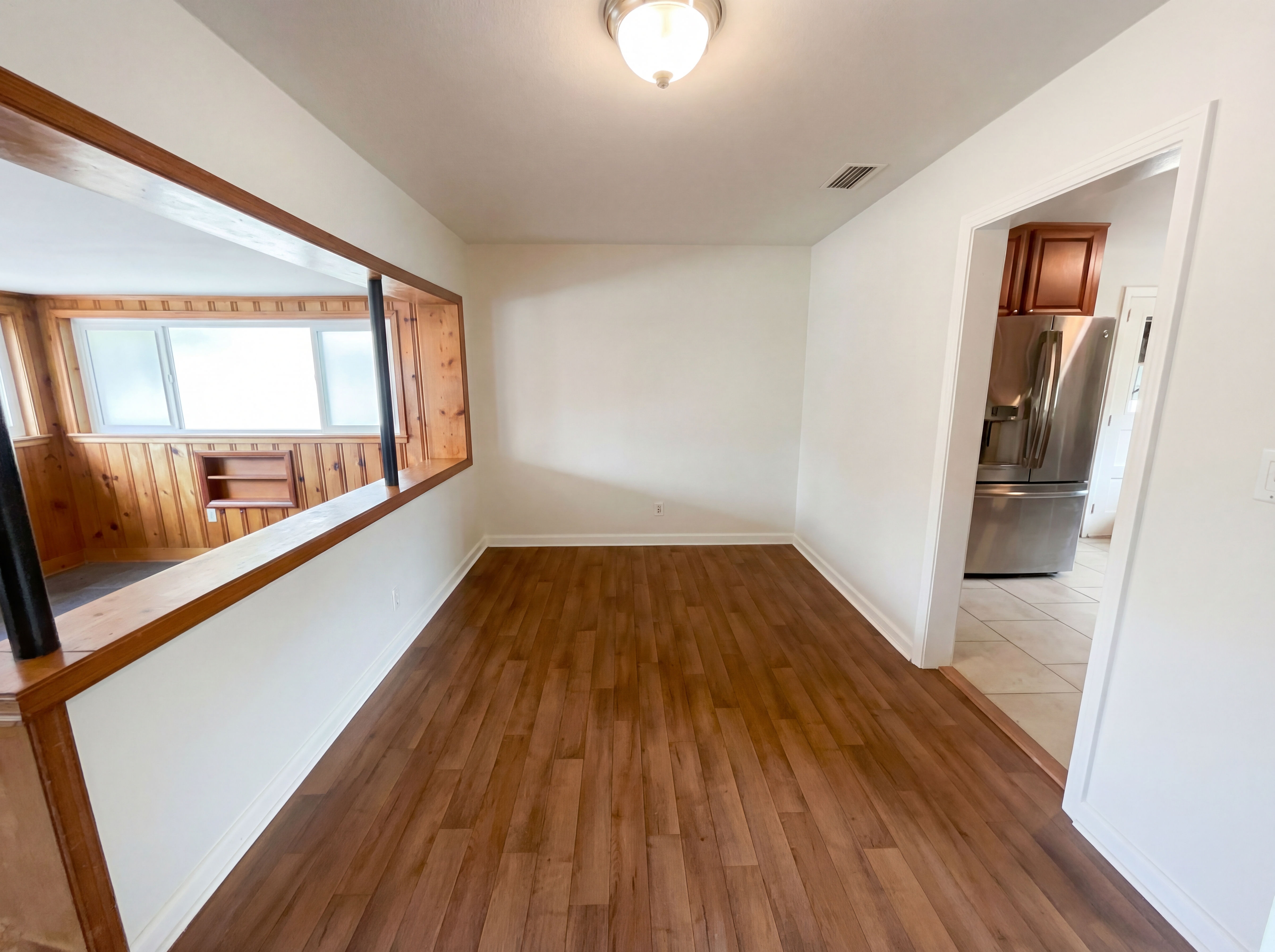 Photo 7 of 14 of 6123 Robbins Cir S, Jacksonville, FL