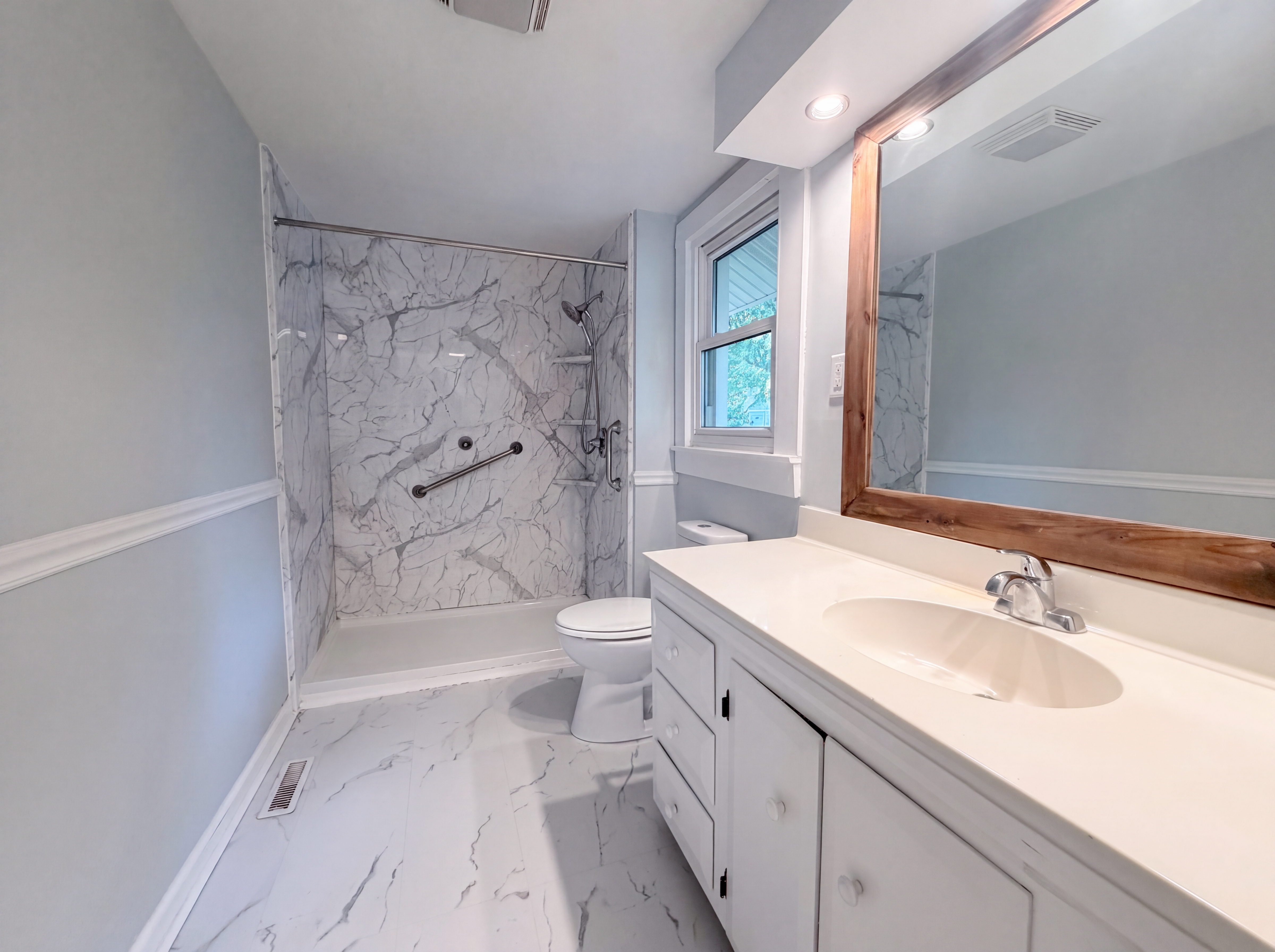 Photo 11 of 19 of 406 Dingler Ave, Mooresville, NC