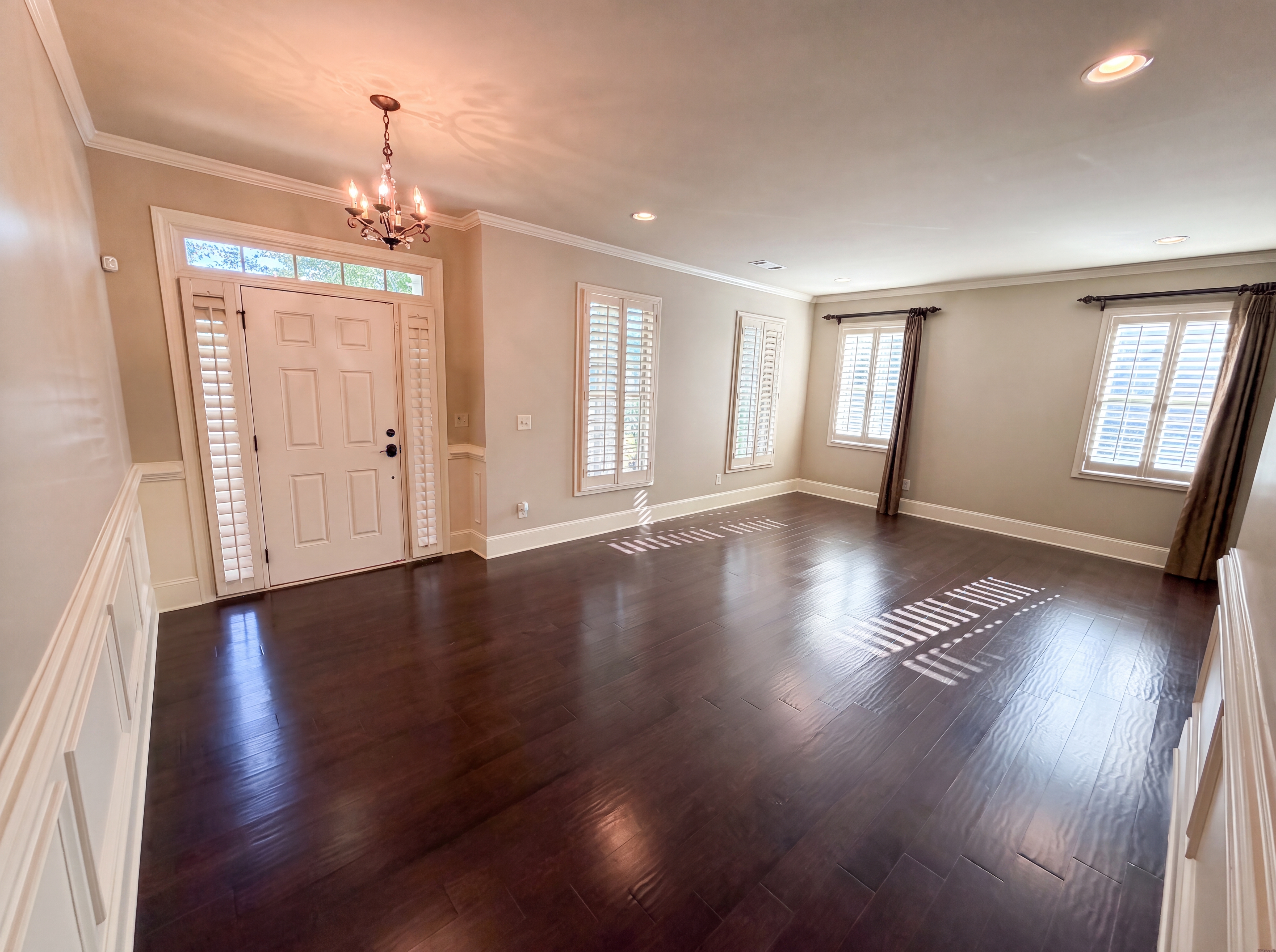 Photo 11 of 63 of 8785 Ellesmere Dr, Cumming, GA