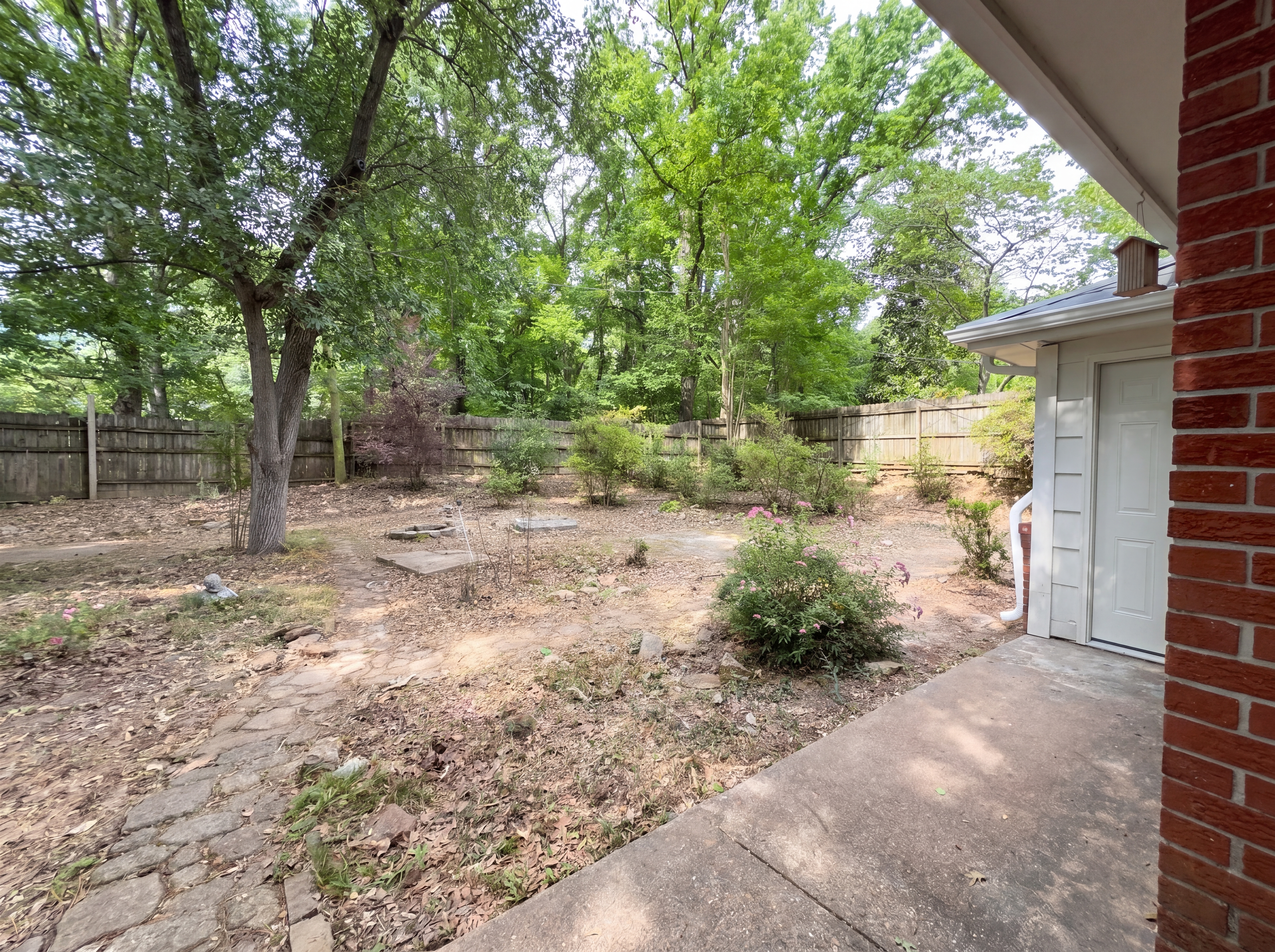 Photo 42 of 43 of 4803 Priscilla Ave, Memphis, TN