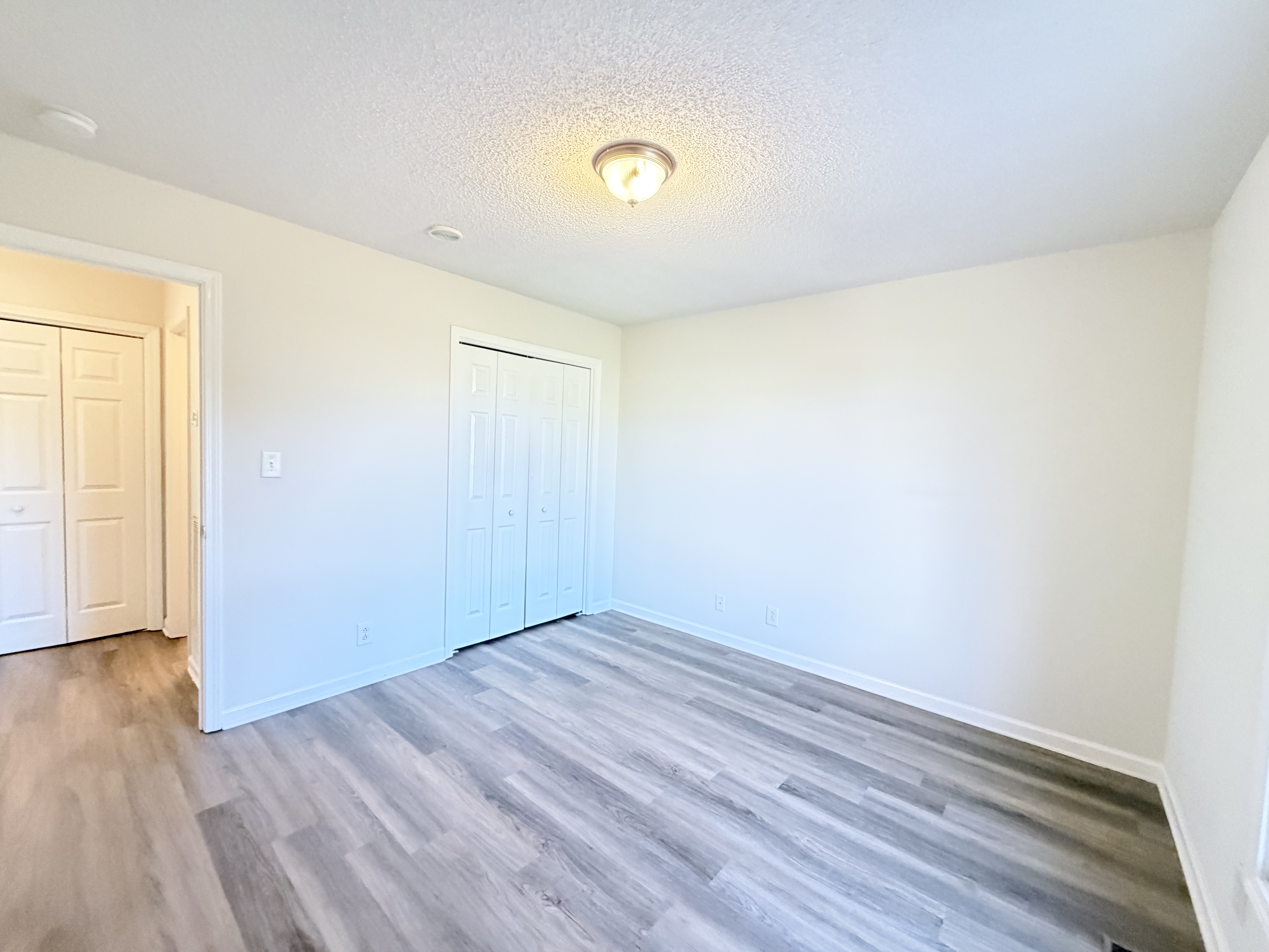 Photo 16 of 21 of 3609 Millington Dr, Clarksville, TN
