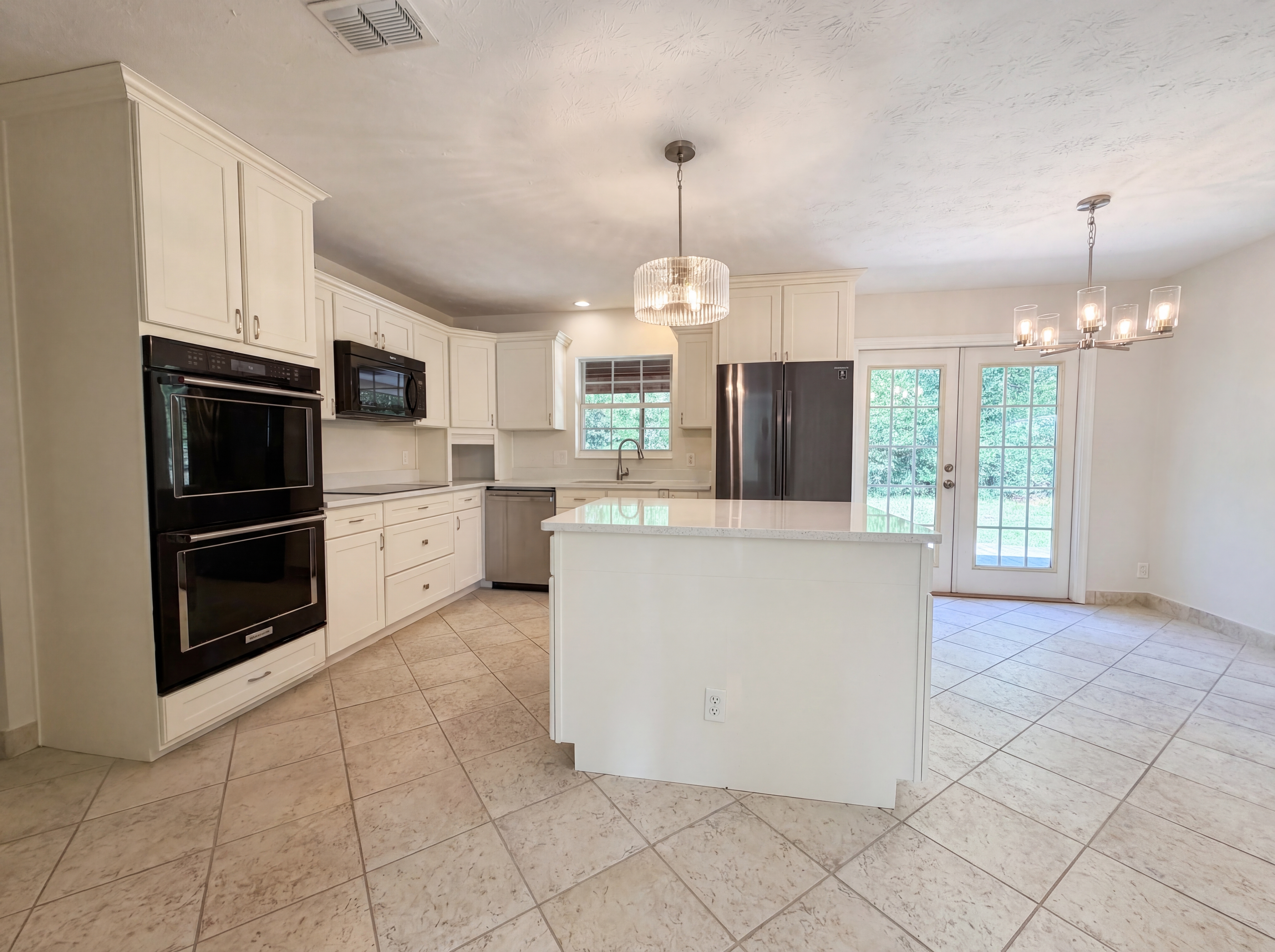 Photo 2 of 21 of 12555 Agatite Rd, Jacksonville, FL