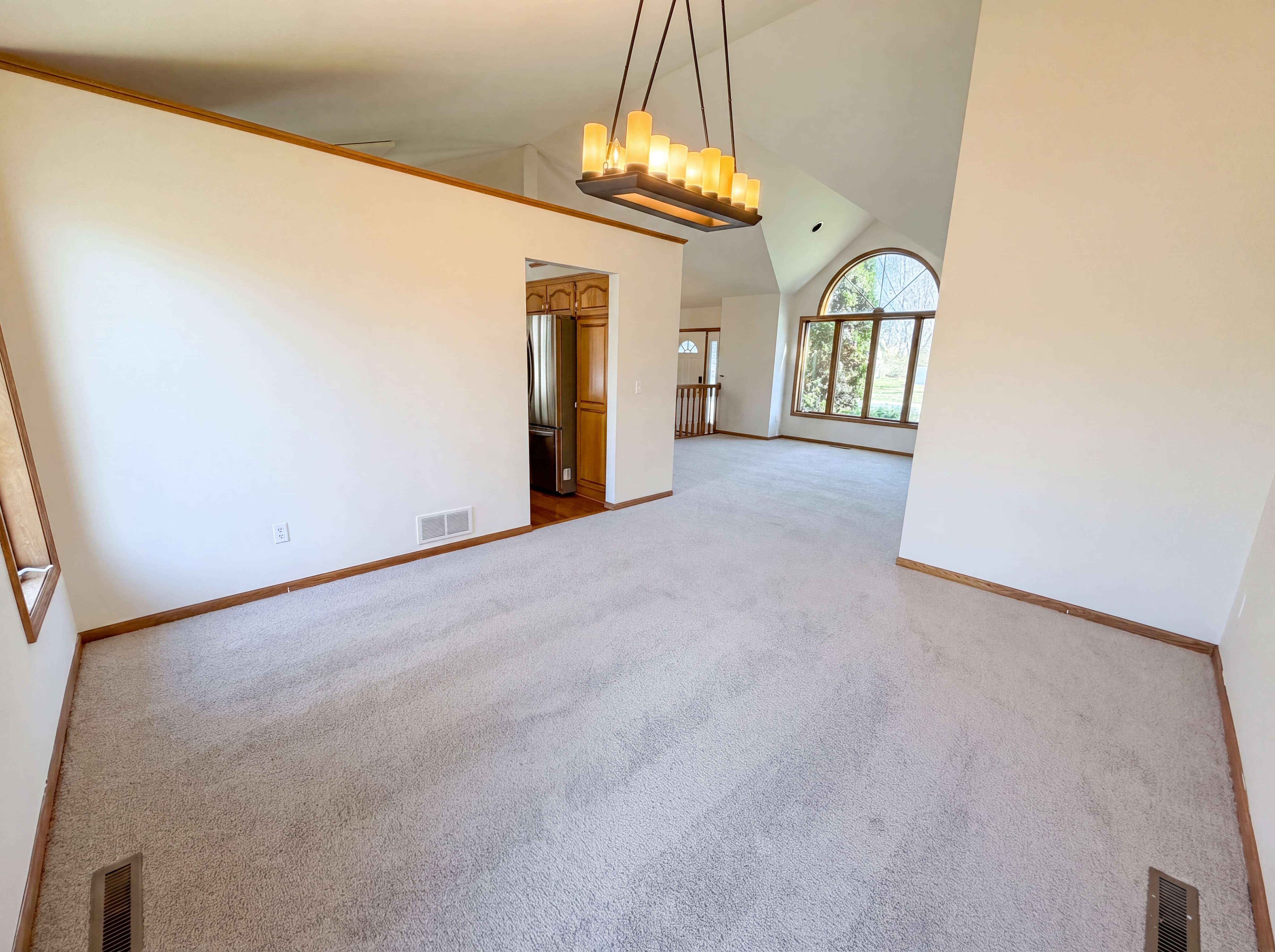 Photo 10 of 38 of 8433 Upland Ln N, Maple Grove, MN