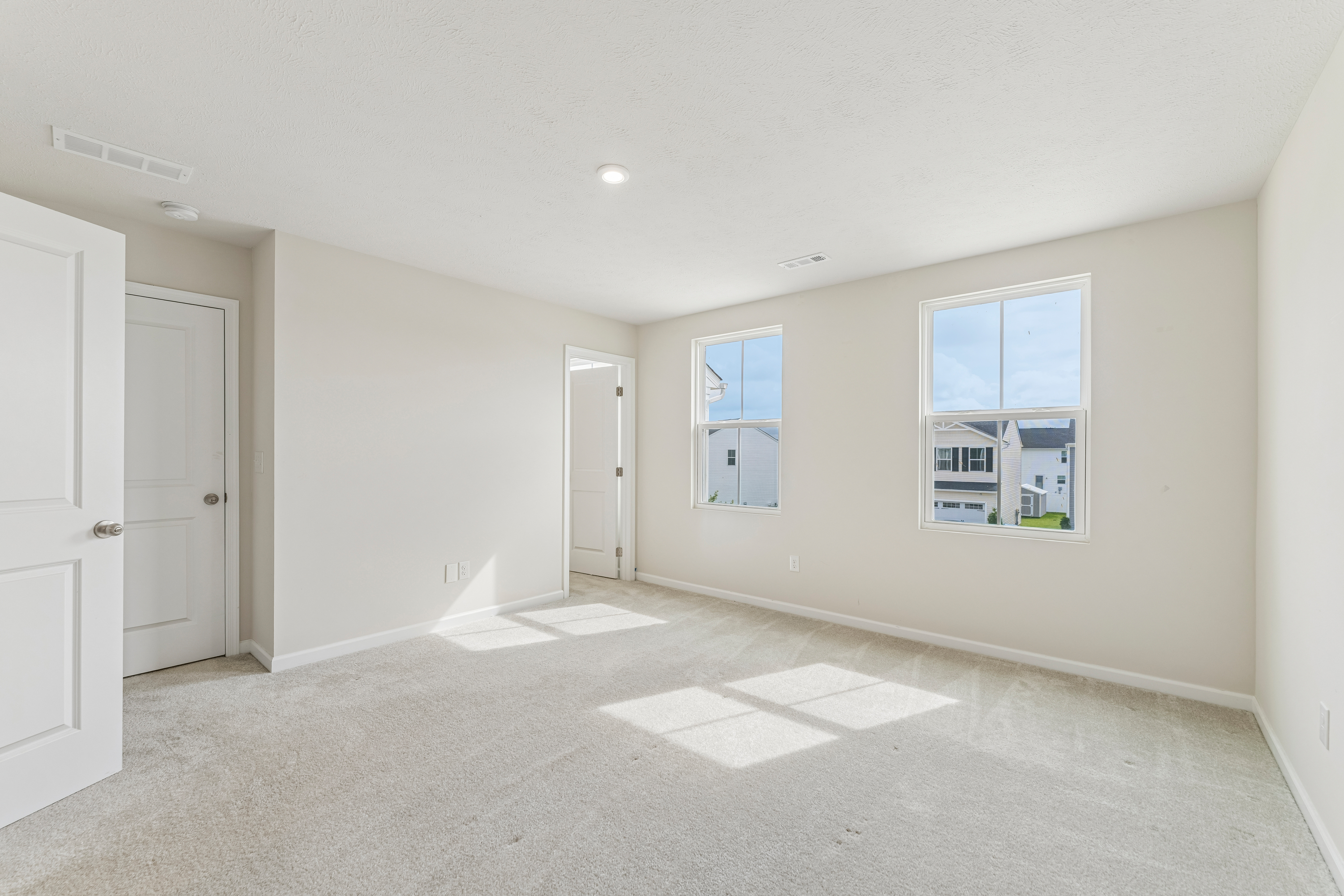 Photo 20 of 47 of 4483 Bellow Dr, Lorain, OH