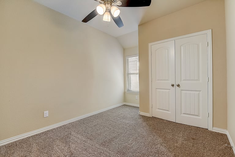 Photo 14 of 32 - 424 Attlee Dr, Fate, TX 75189