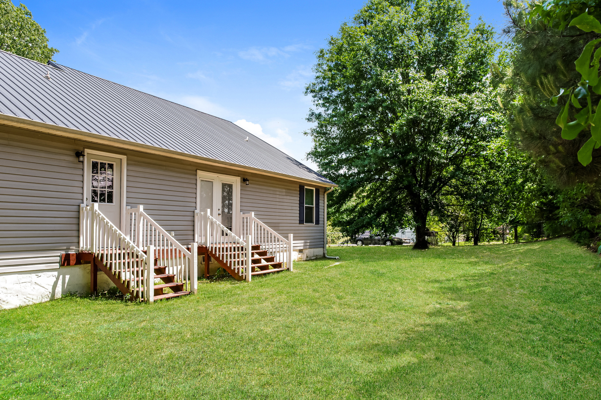 Photo 20 of 21 of 20 Leach Dr, Guntersville, AL