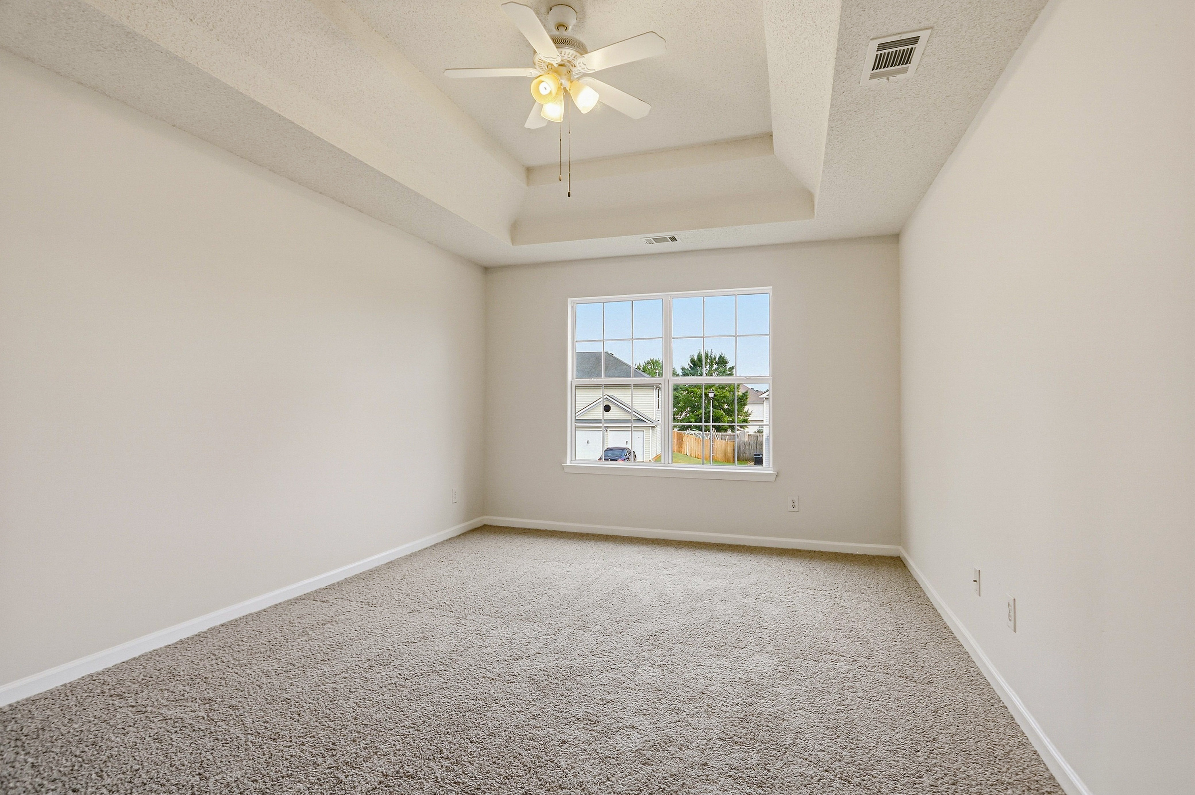 Photo 19 of 42 of 235 Hillside Oak Ln, Covington, GA