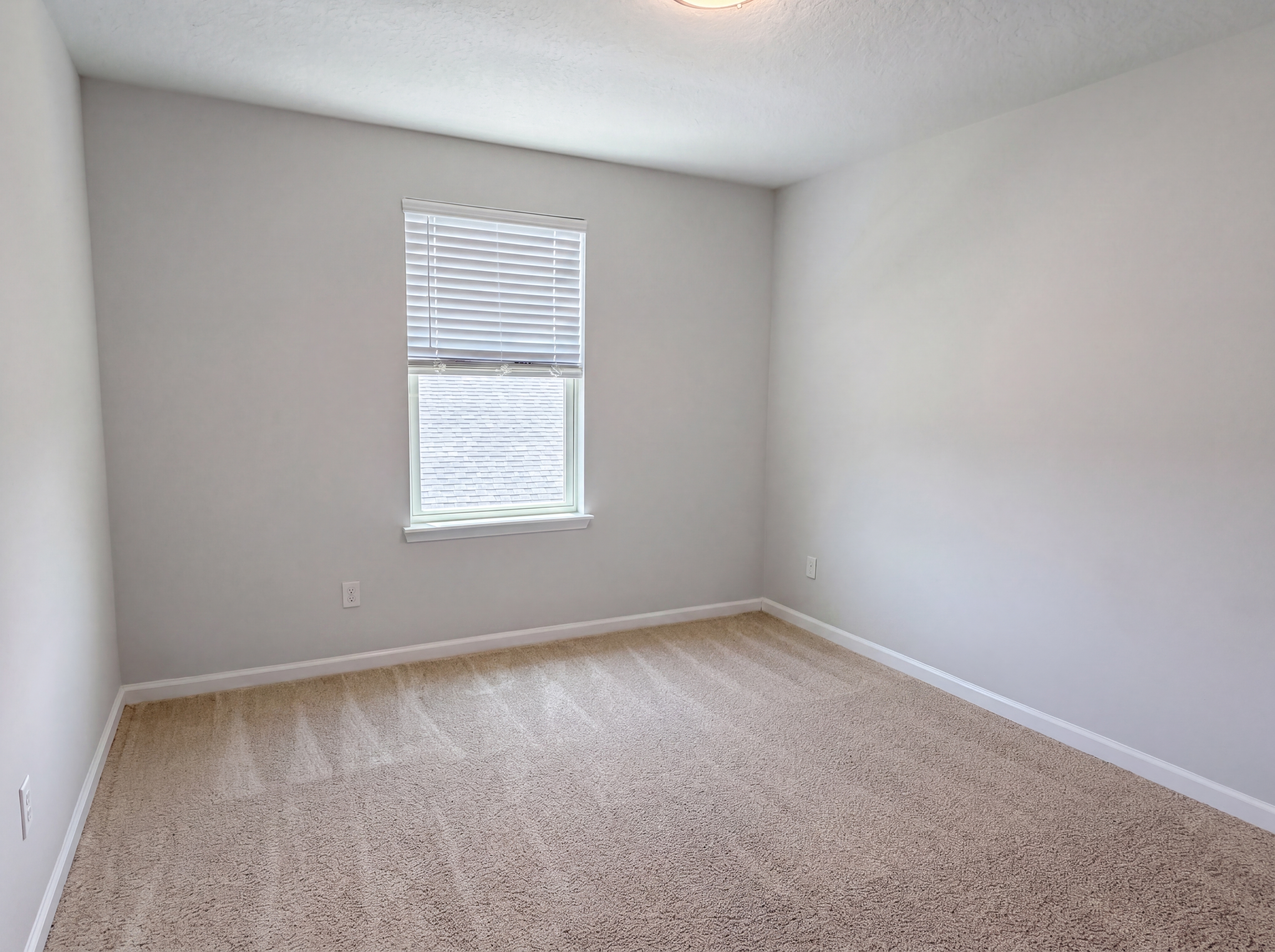Photo 15 of 25 of 95443 Woodbridge Pkwy, Fernandina Beach, FL