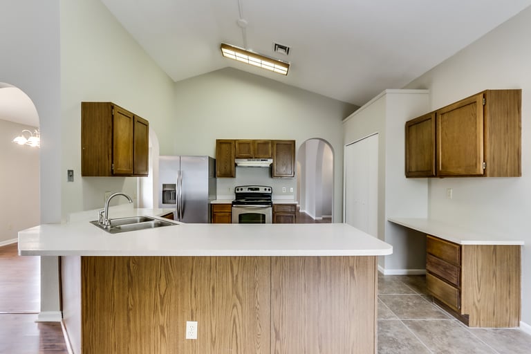 Photo 9 of 32 - 668 E Manor Dr, Chandler, AZ 85225