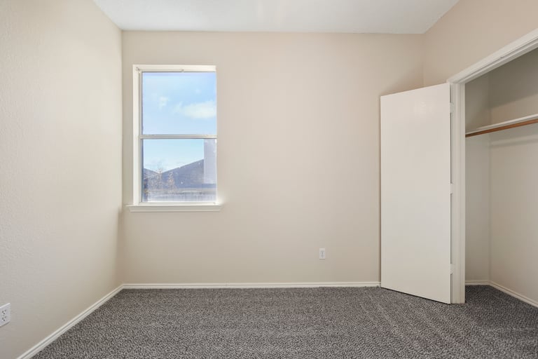 Photo 19 of 25 - 6337 Downeast Dr, Fort Worth, TX 76179