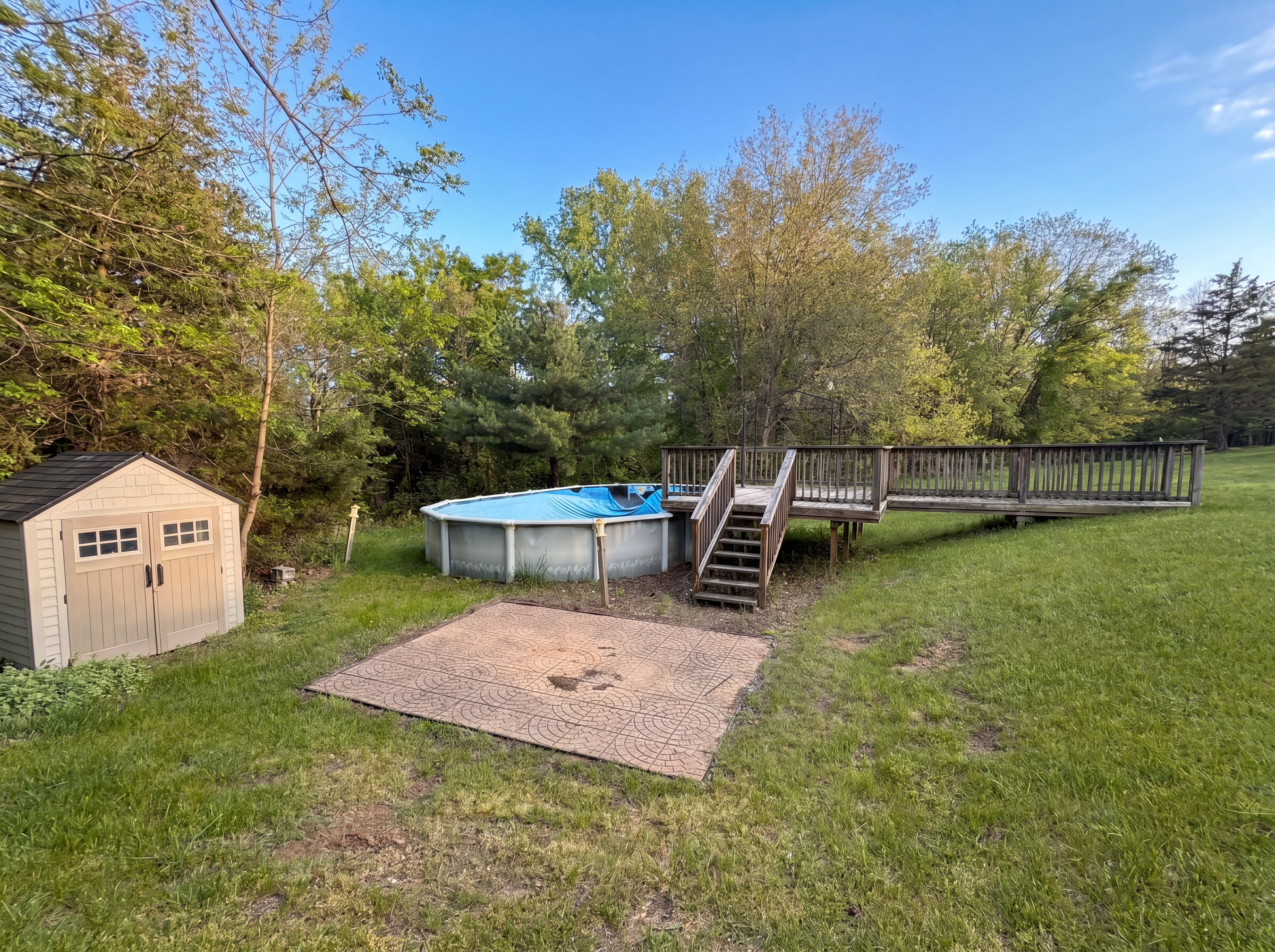 Photo 6 of 19 of 6536 Mountview Ct, Brighton, MI