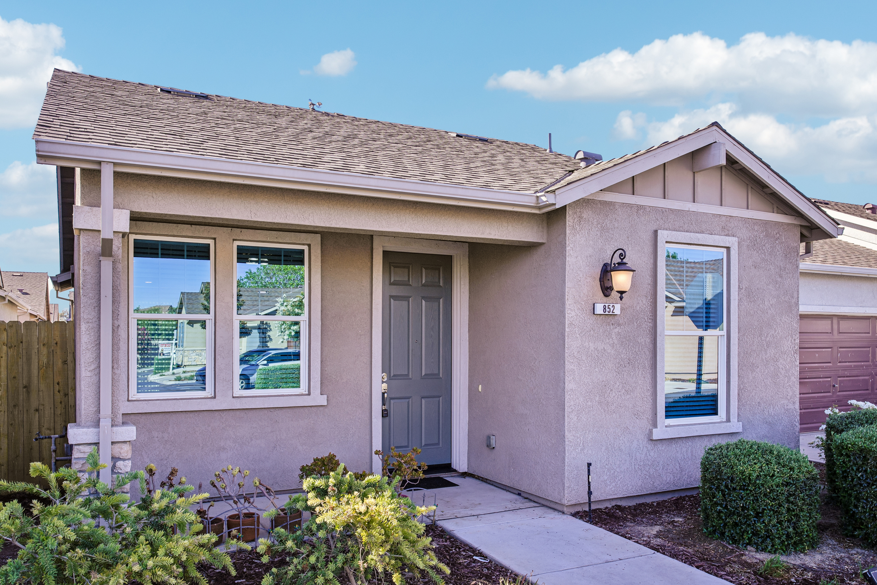 Photo 23 of 25 of 852 Castellona Dr, Newman, CA