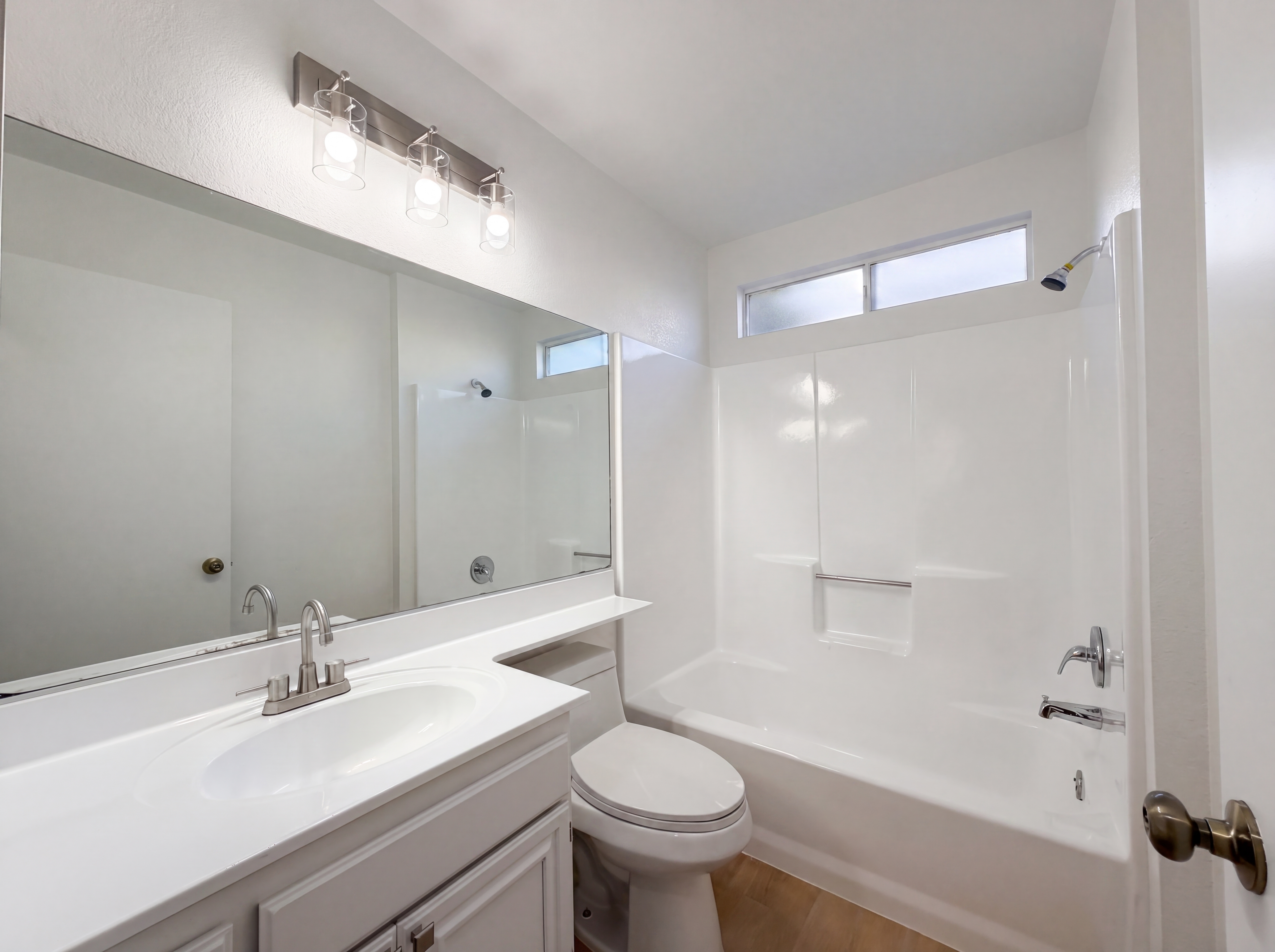 Photo 17 of 23 of 2553 E Avenue J4, Lancaster, CA