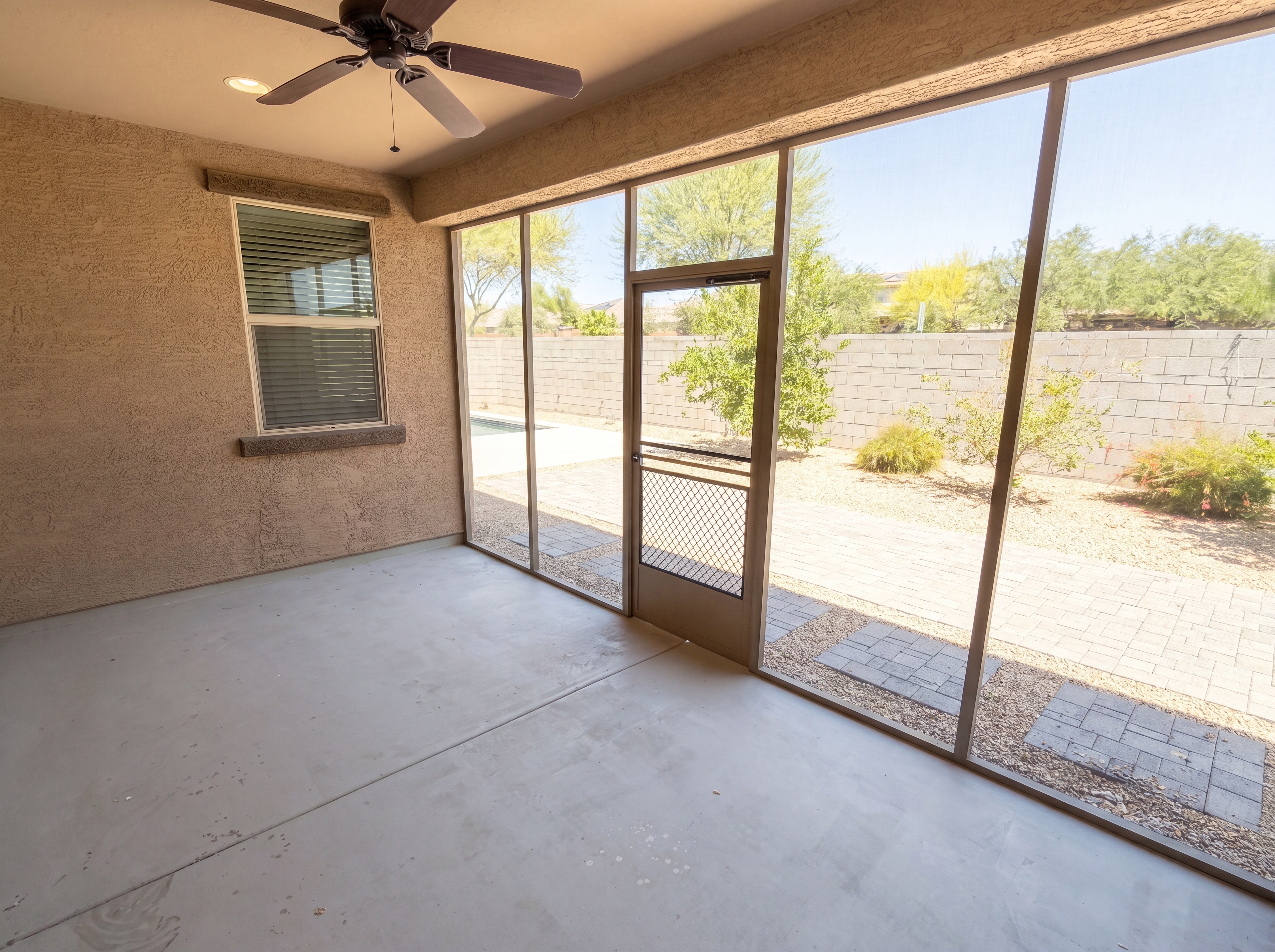 Photo 37 of 38 of 18840 W Mercer Ln, Surprise, AZ