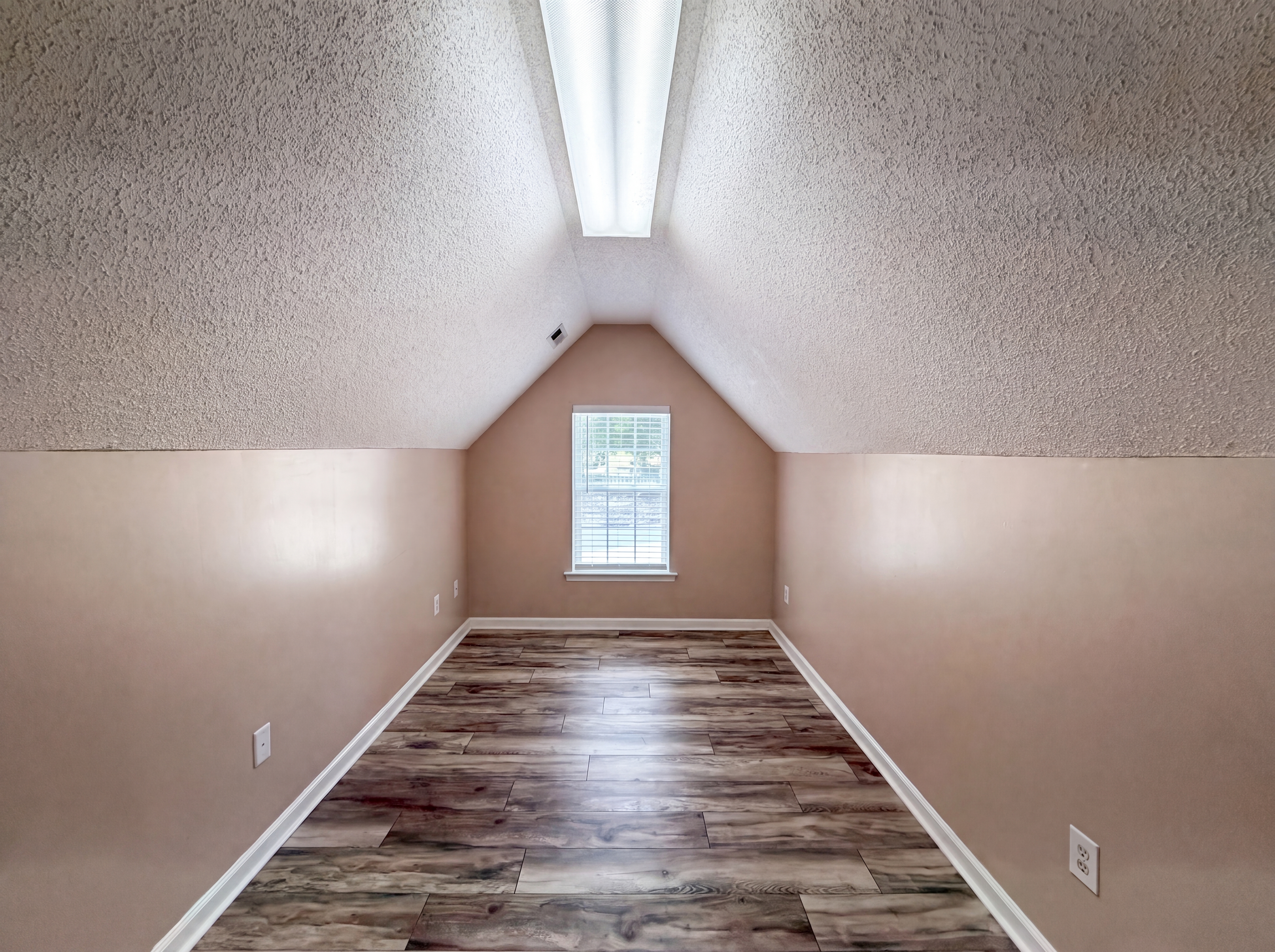 Photo 15 of 27 of 311 Hickory Wood Dr, Kannapolis, NC