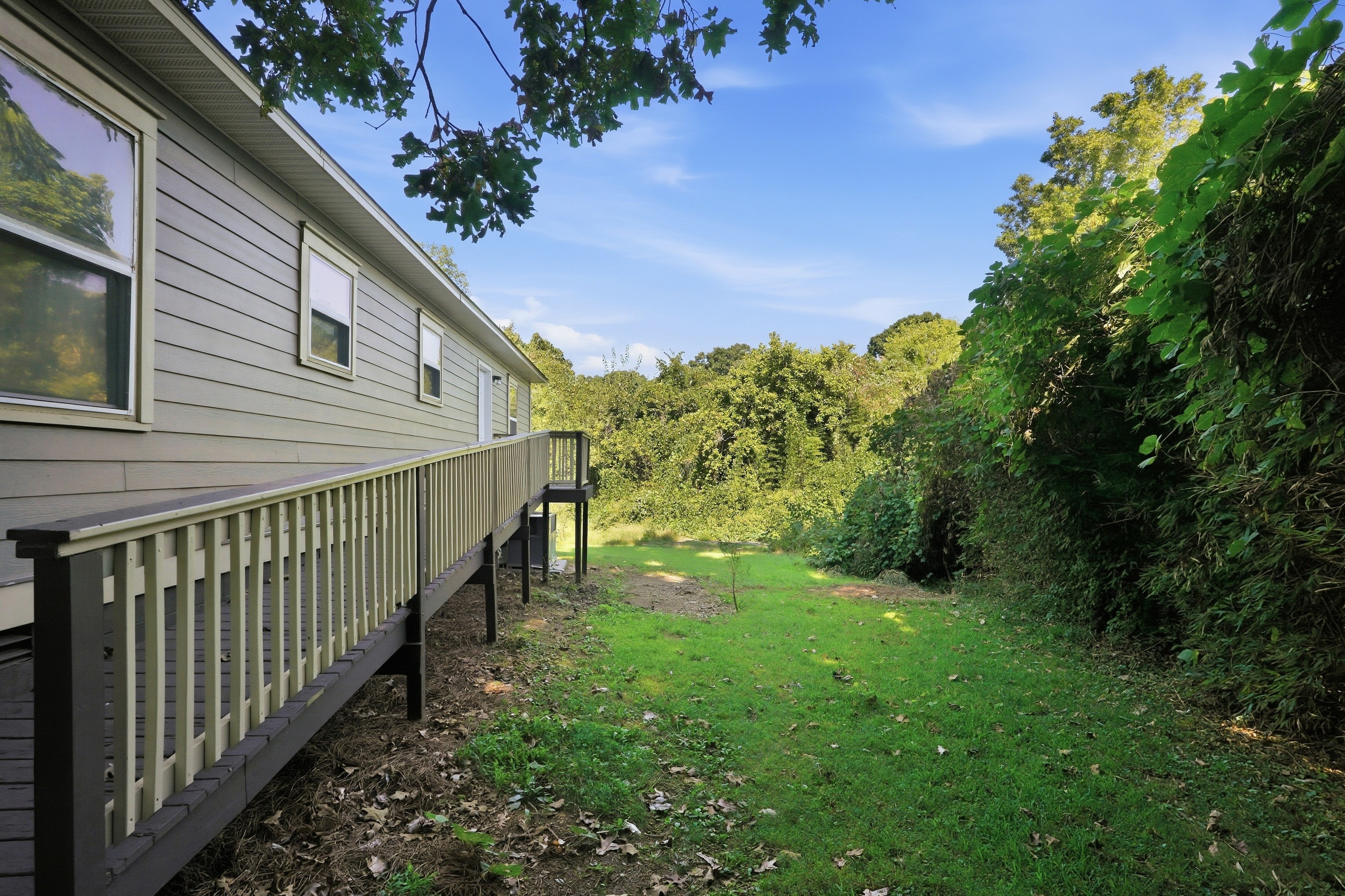 Photo 13 of 14 of 1668 Oak Knoll Cir SE, Atlanta, GA