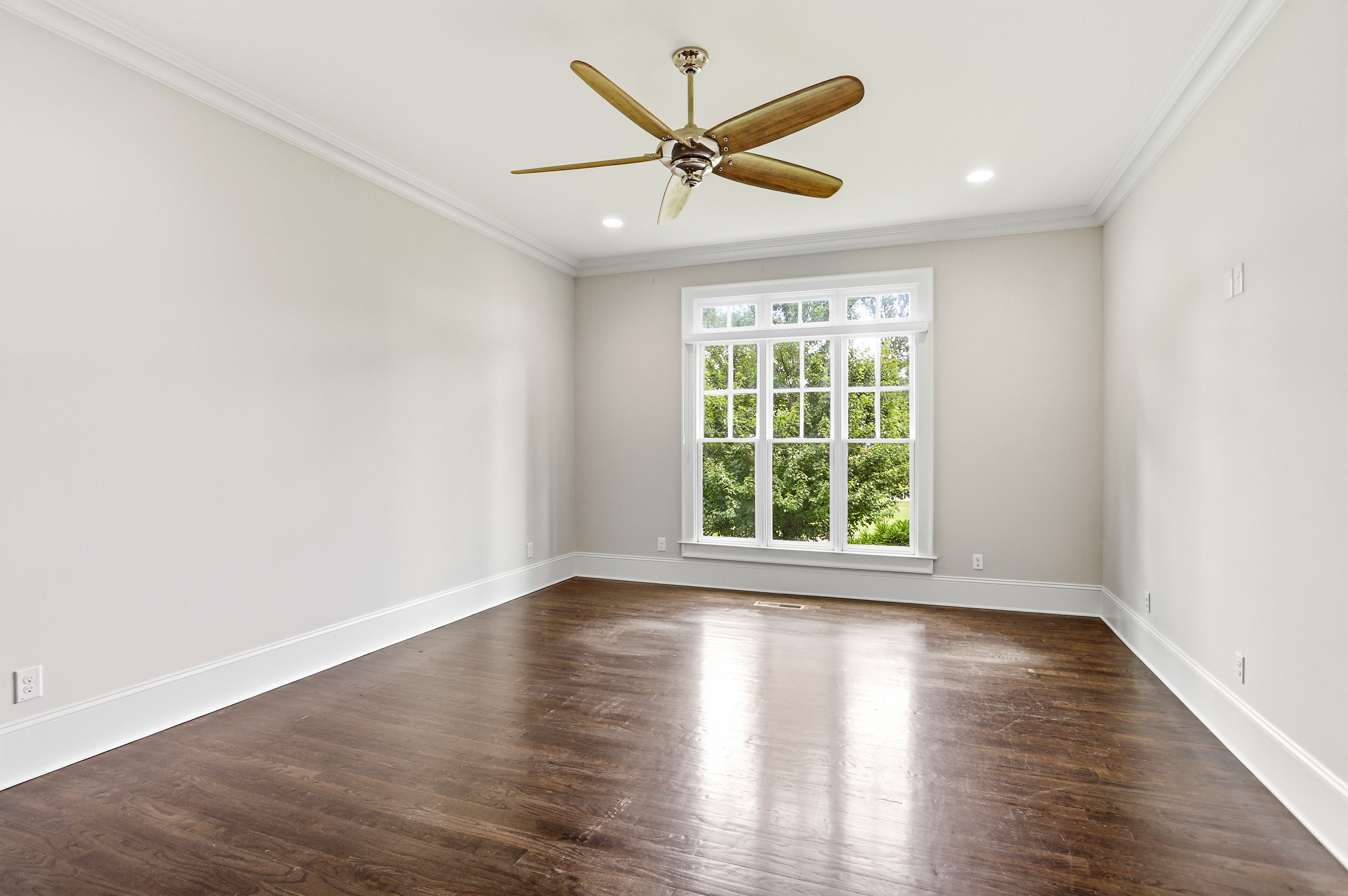 Photo 33 of 69 of 331 Summer Garden Dr, Marietta, GA