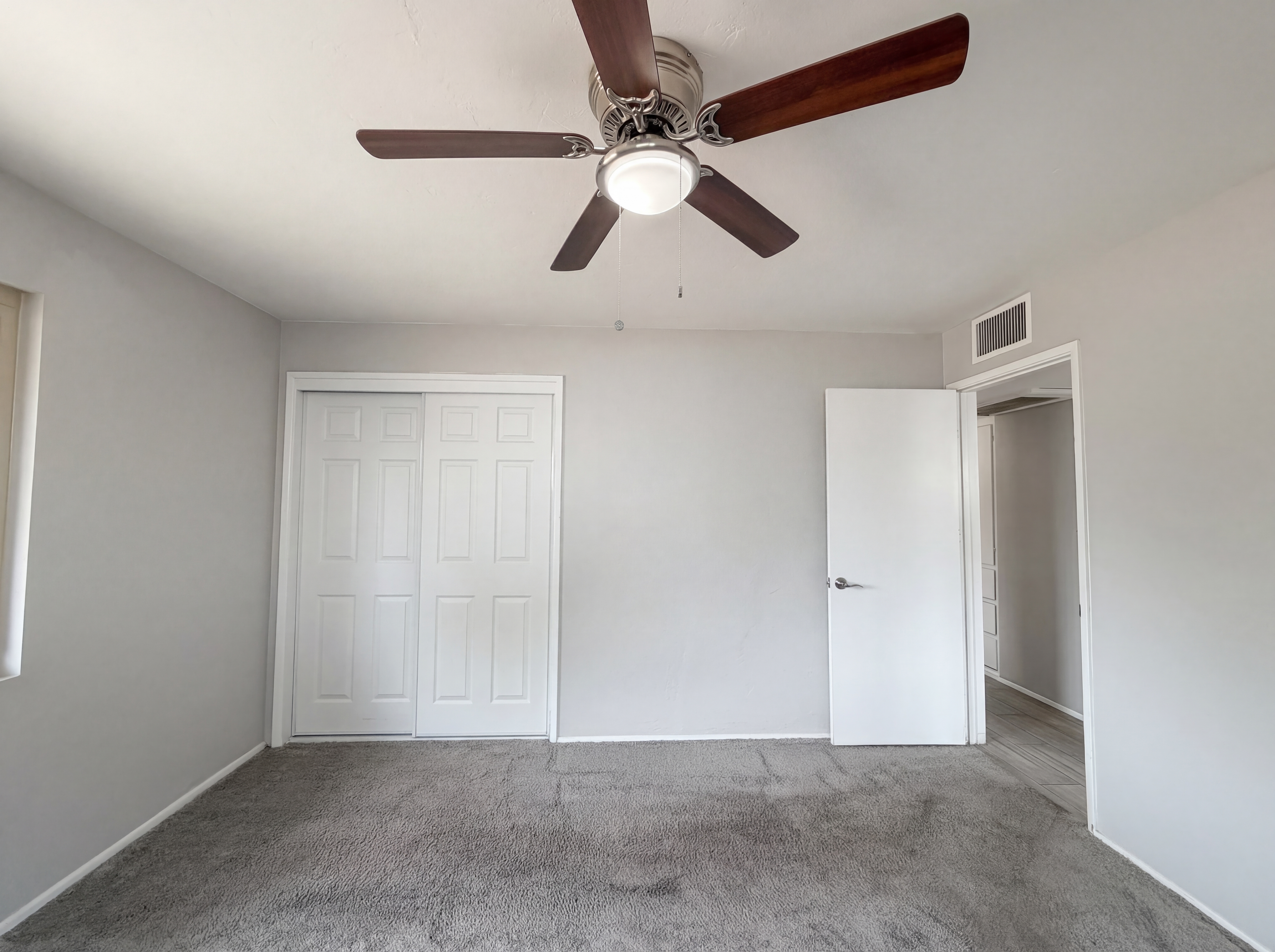 Photo 4 of 19 of 1331 E Elton Ave, Mesa, AZ