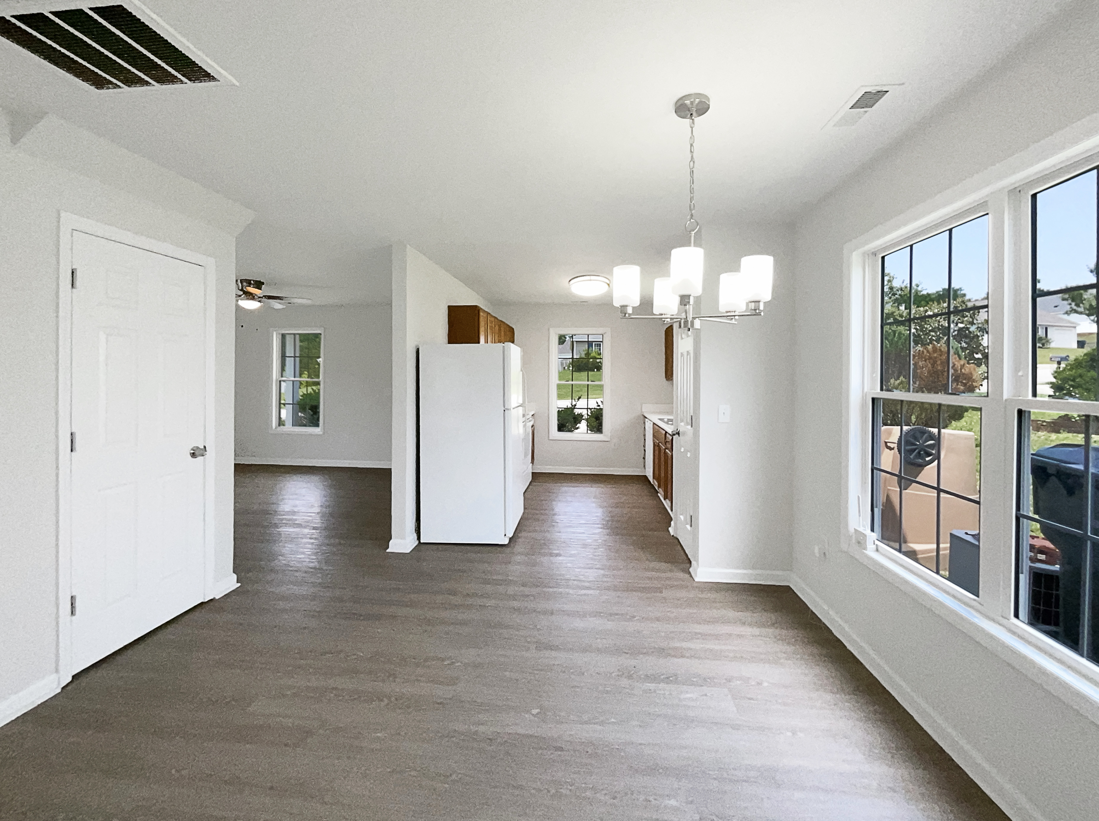 Photo 9 of 19 of 4025 Scofield Dr, Raleigh, NC