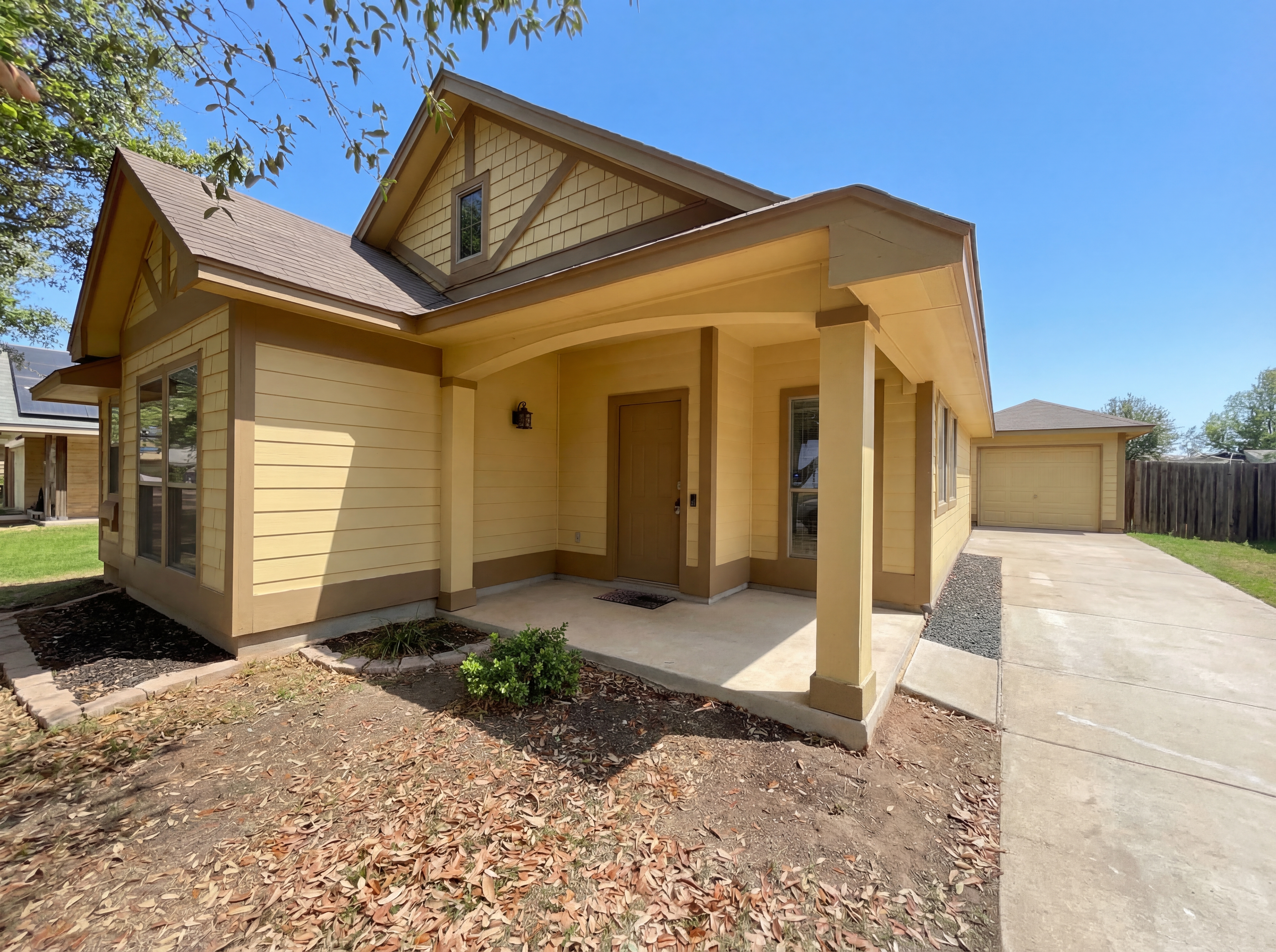 Photo 7 of 34 of 15102 Imes Ln, Austin, TX