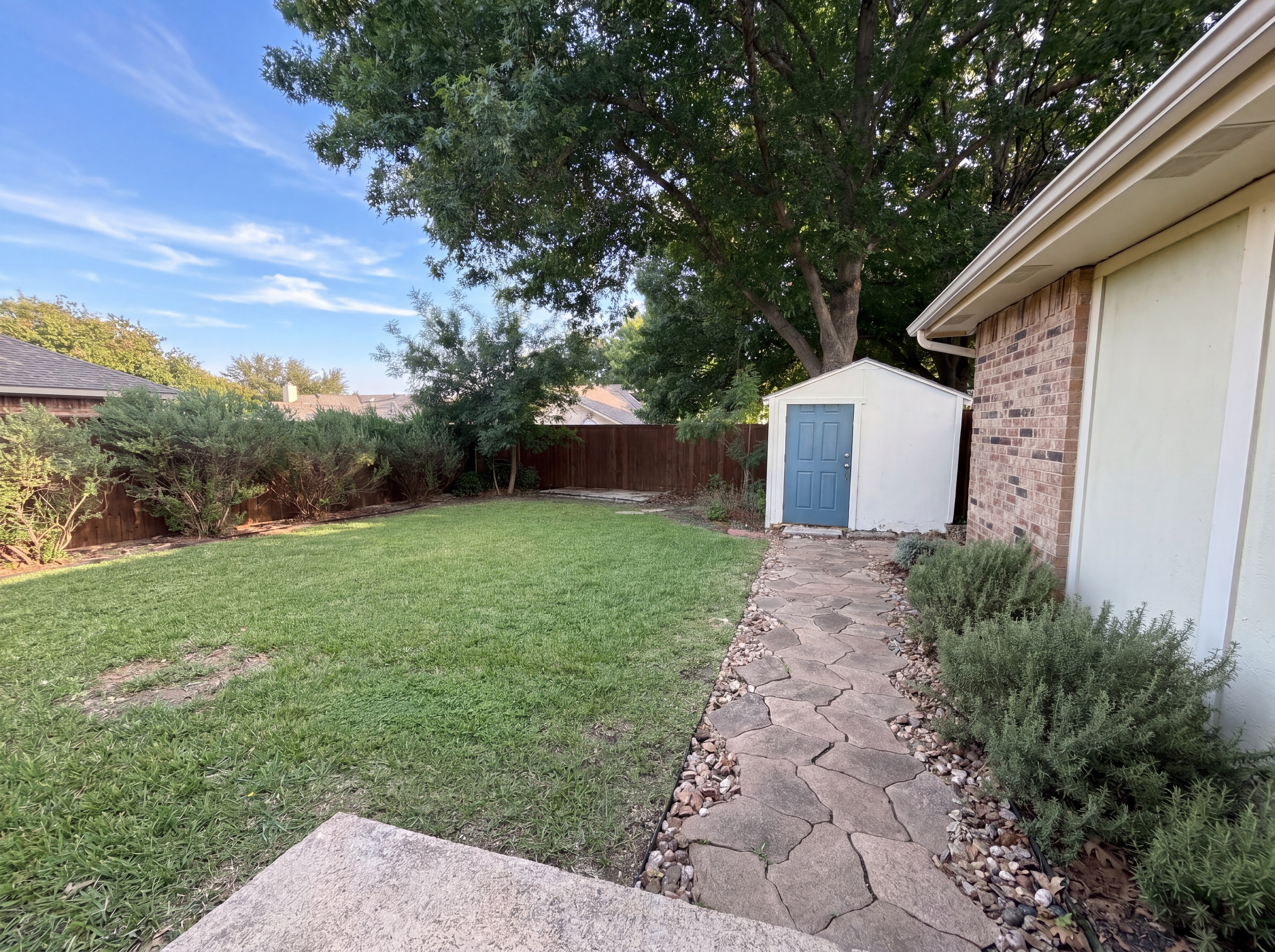 Photo 5 of 21 of 1332 Kesser Dr, Plano, TX
