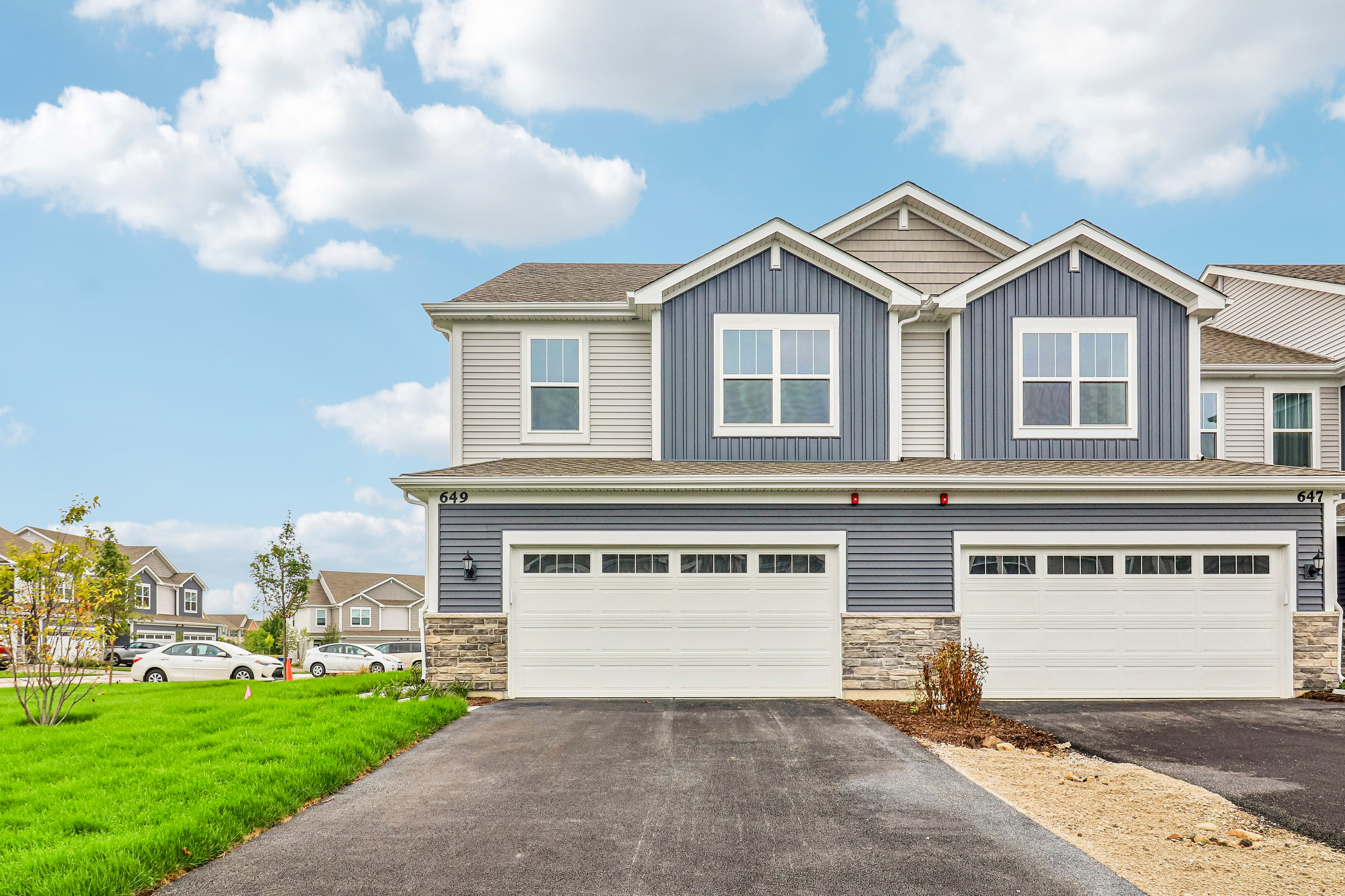 Photo 26 of 29 of 649 Cassia Ct, Crystal Lake, IL