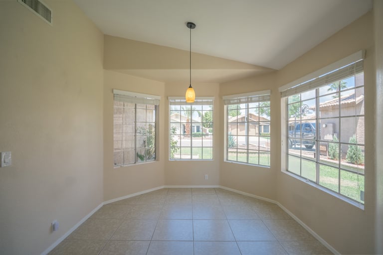 Photo 3 of 24 - 3017 E Kerry Ln, Phoenix, AZ 85050
