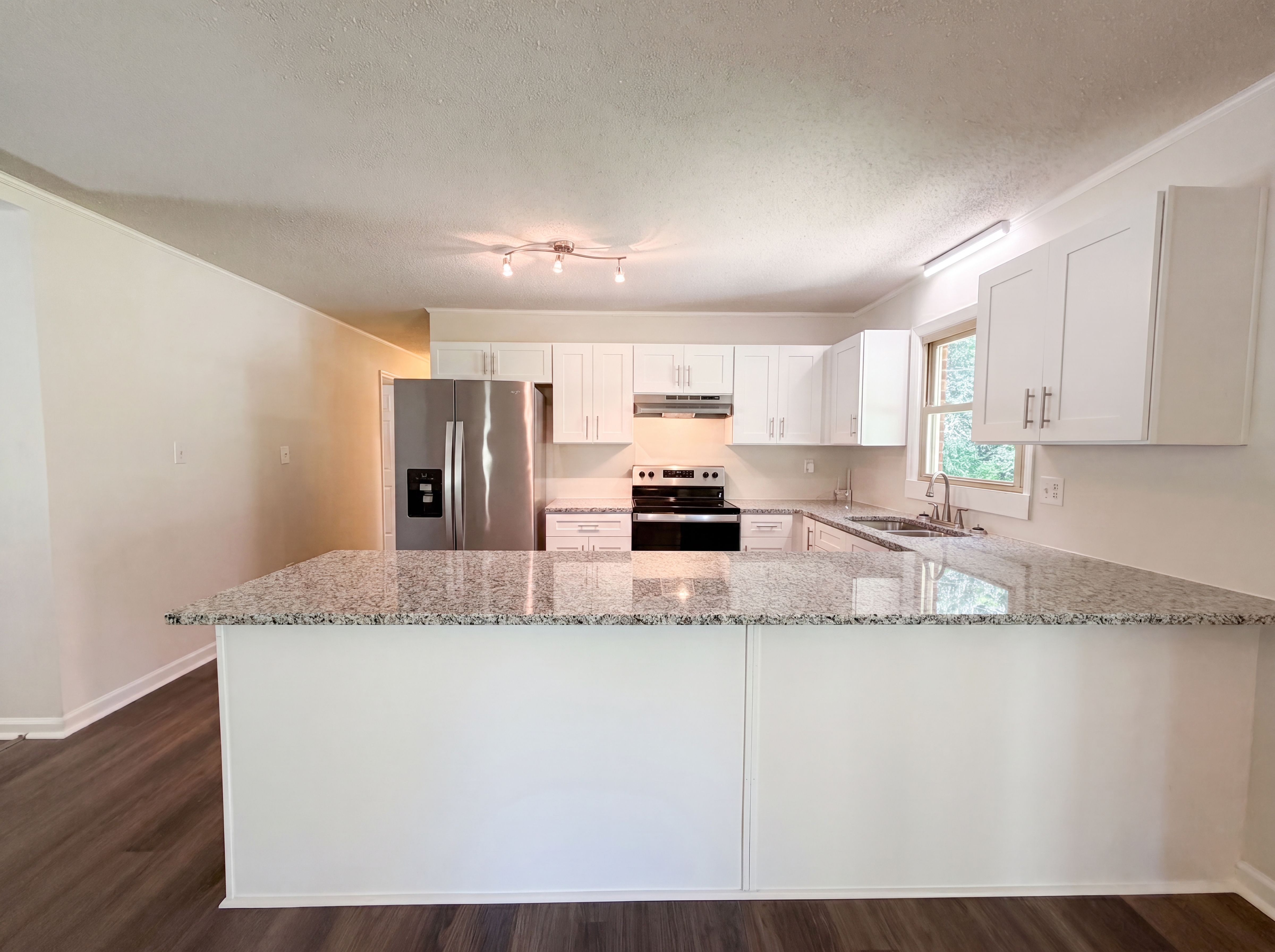 Photo 14 of 16 of 2418 Woodbridge Dr, Gastonia, NC