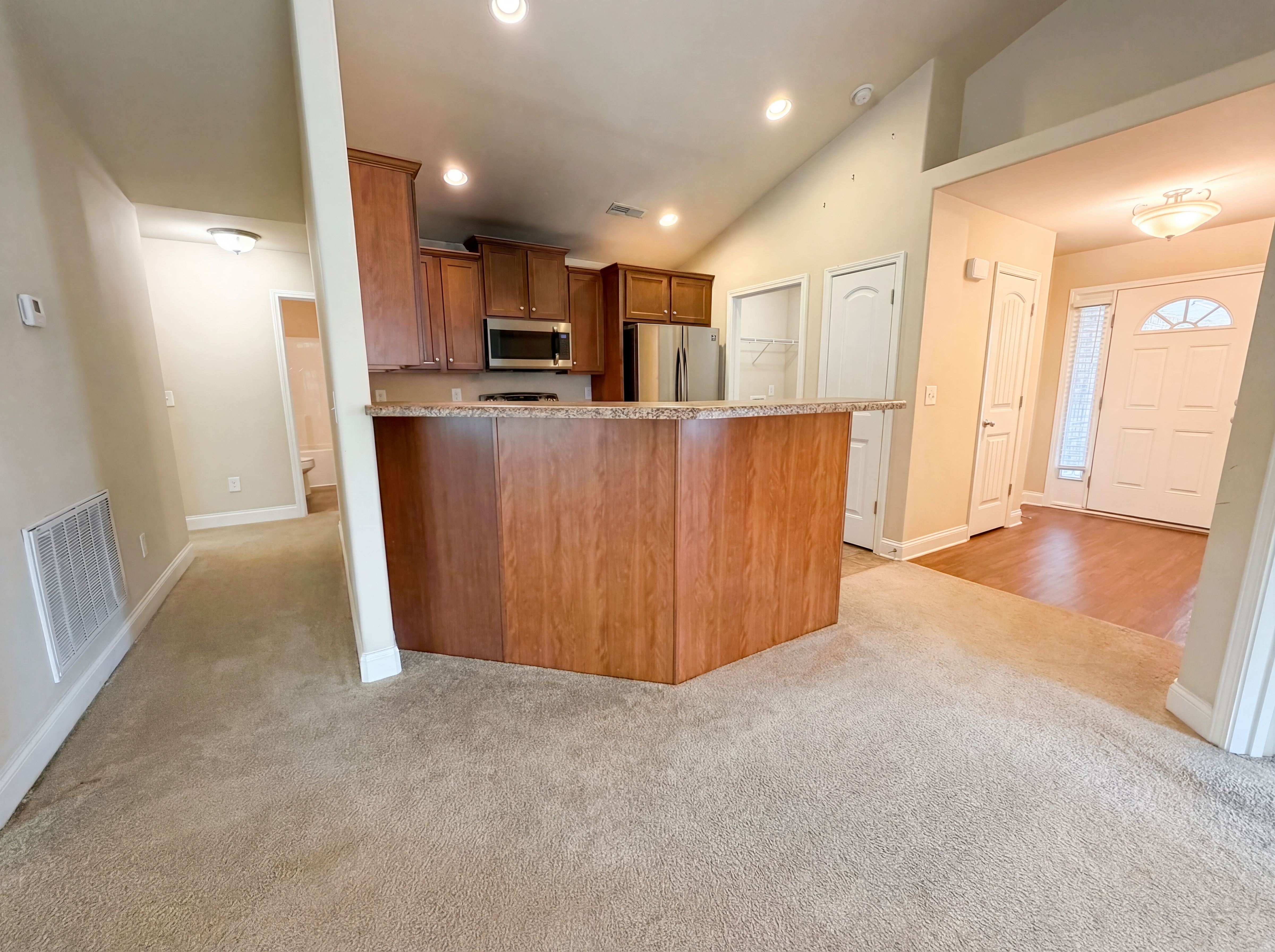 Photo 13 of 17 of 316 Vincent St, Alabaster, AL