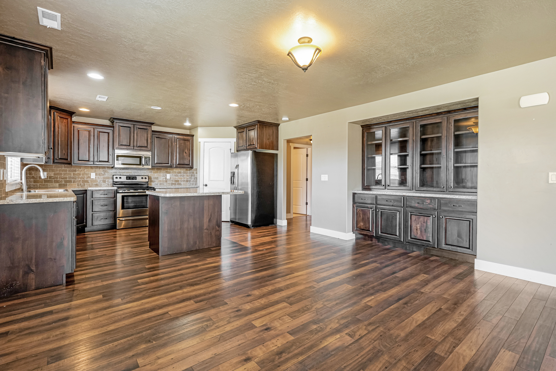 Photo 7 of 22 of 2997 N 3400 W, Ogden, UT