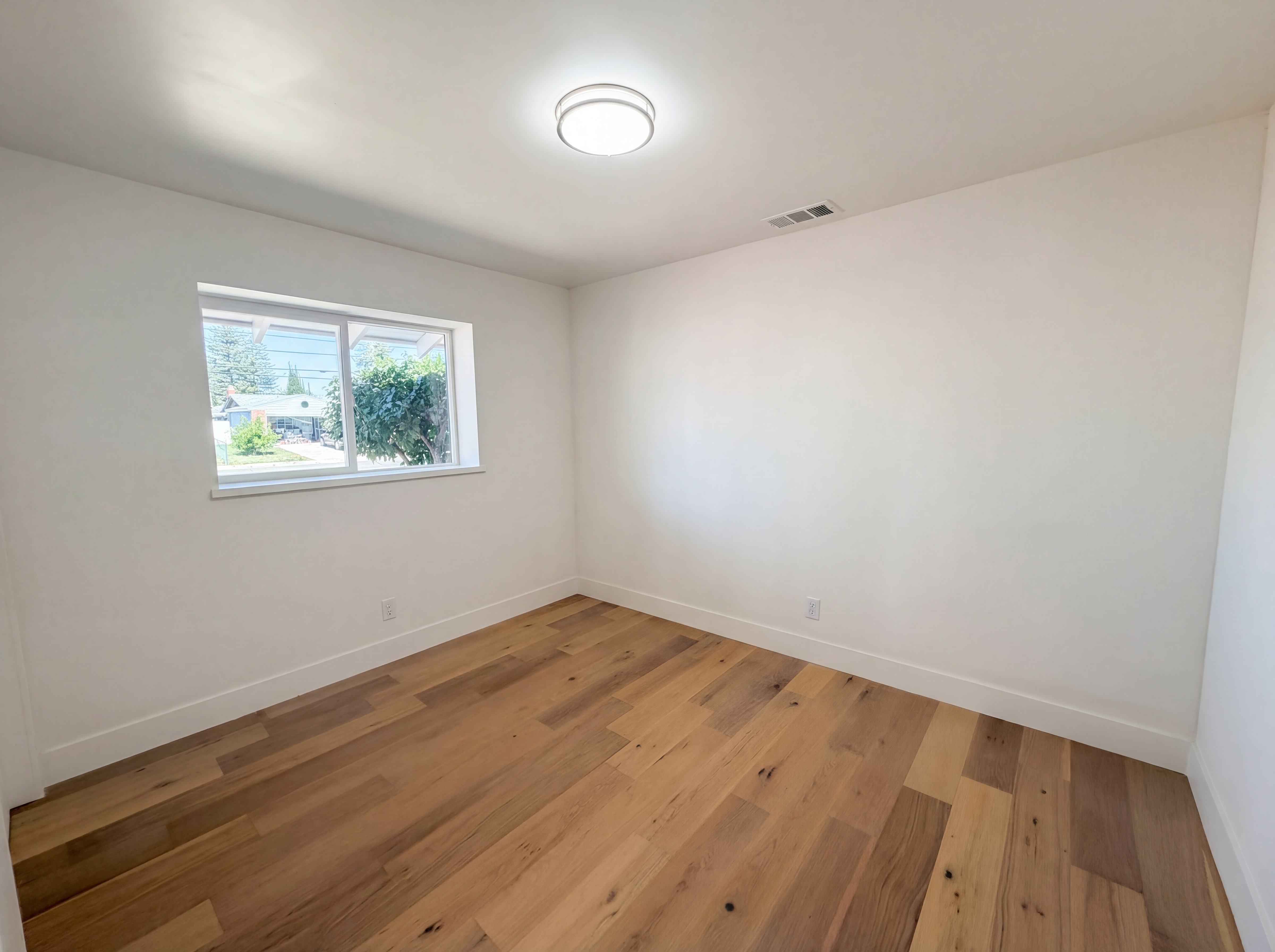 Photo 18 of 25 of 1128 Hobart Dr, Marysville, CA