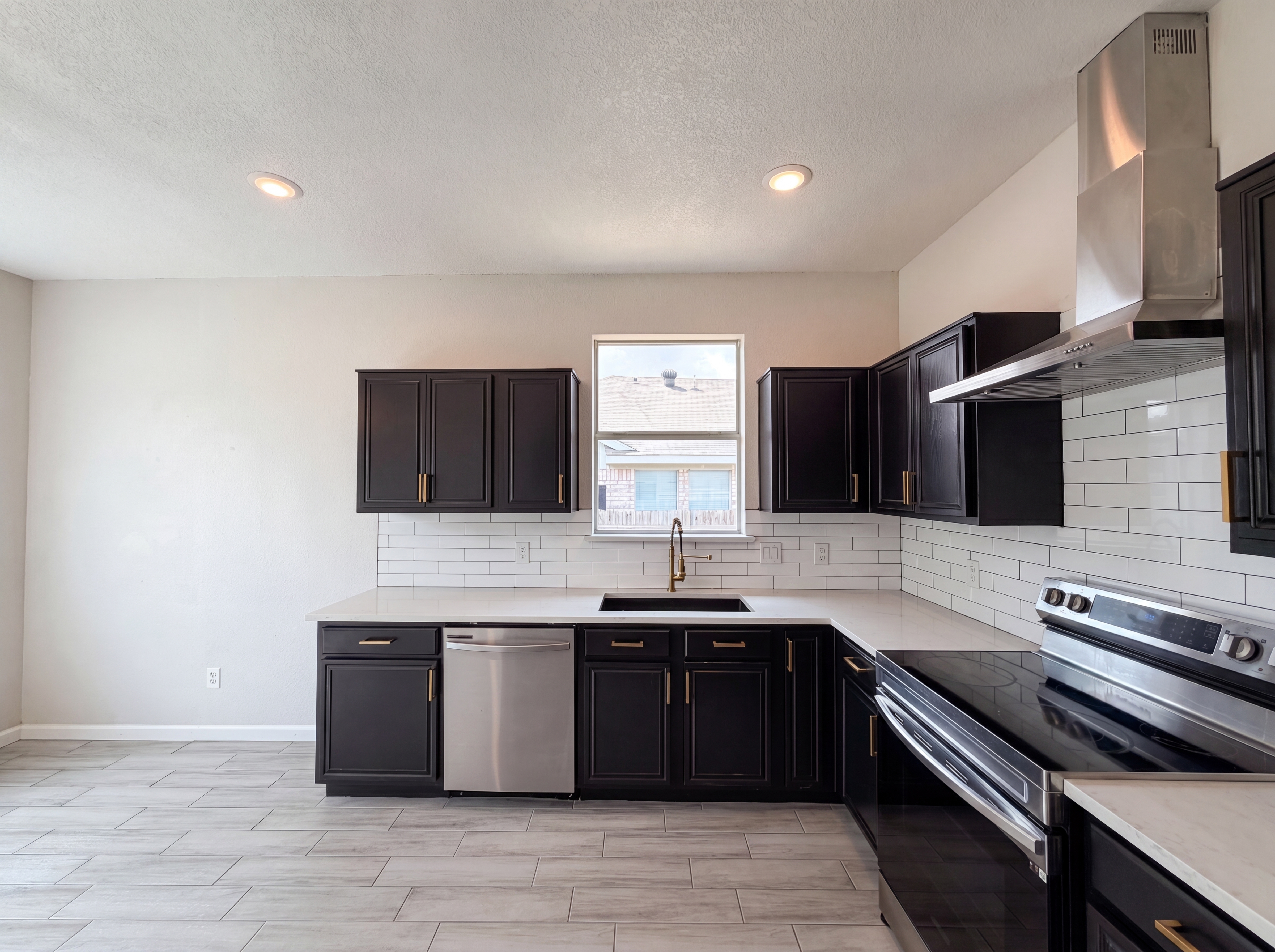 Photo 7 of 19 of 6367 Rainwater Way, Fort Worth, TX