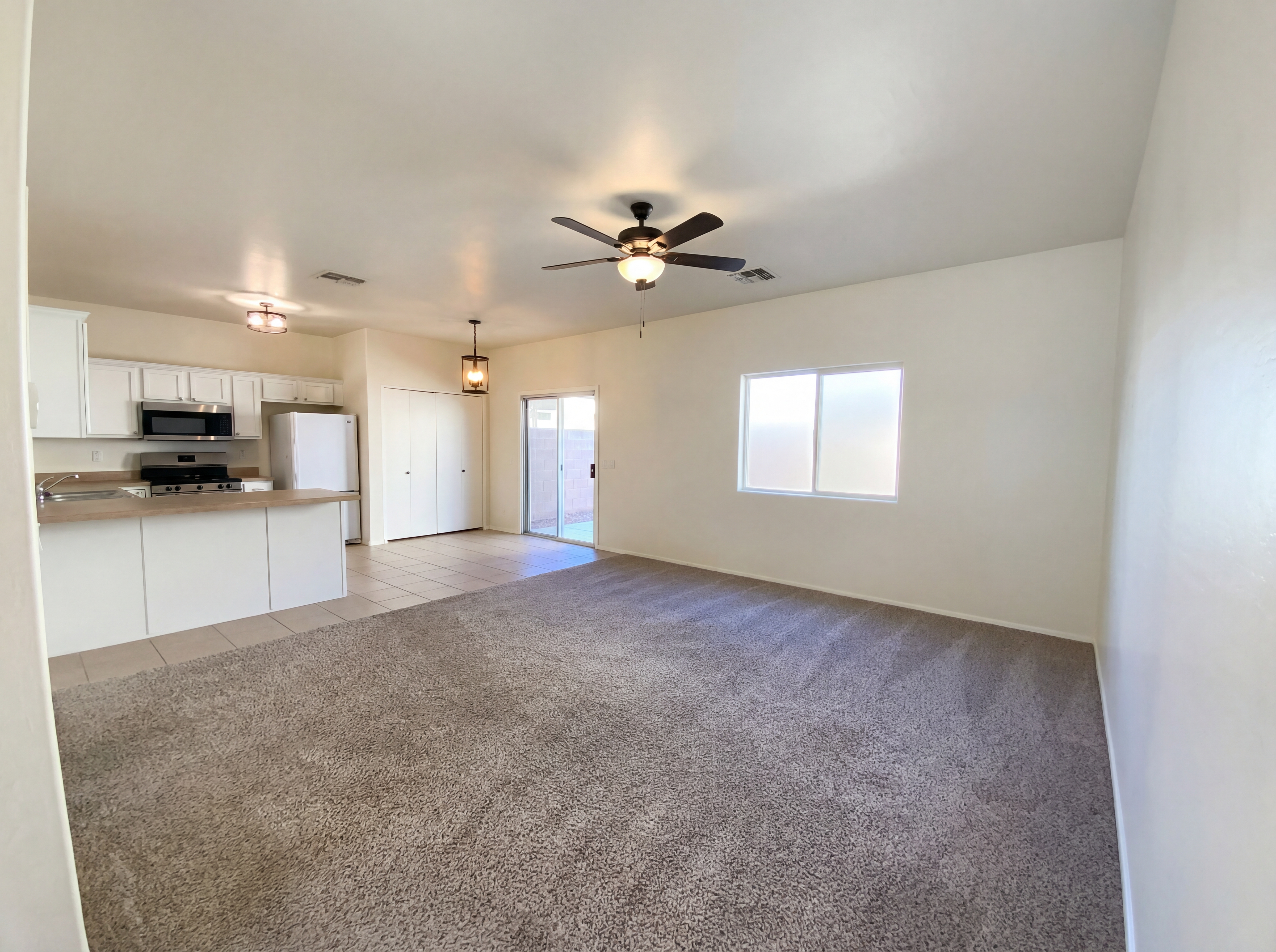 Photo 3 of 15 of 2300 E Magma Rd, San Tan Valley, AZ