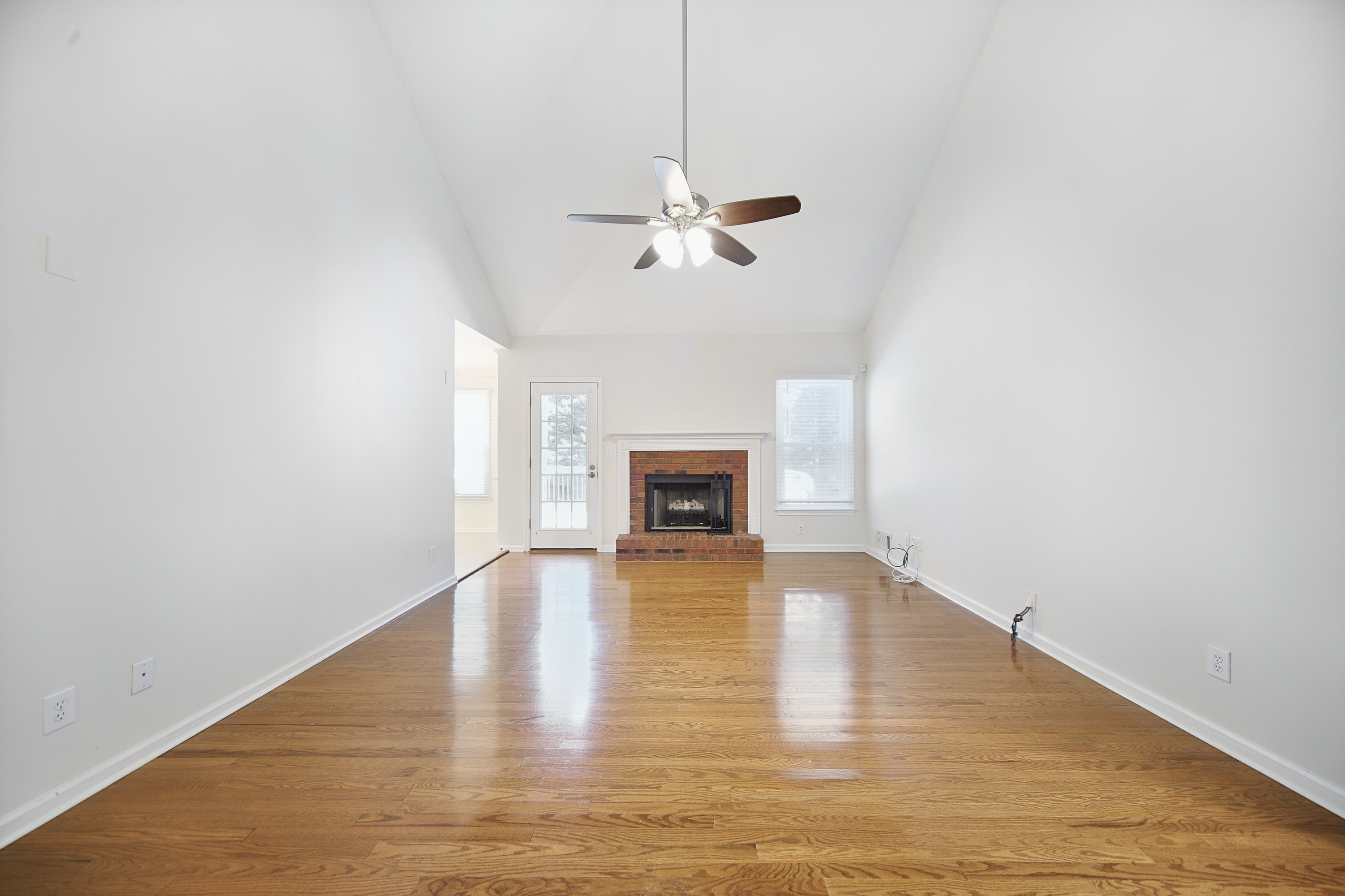Photo 2 of 54 of 3067 Hillsong Cir, Dacula, GA