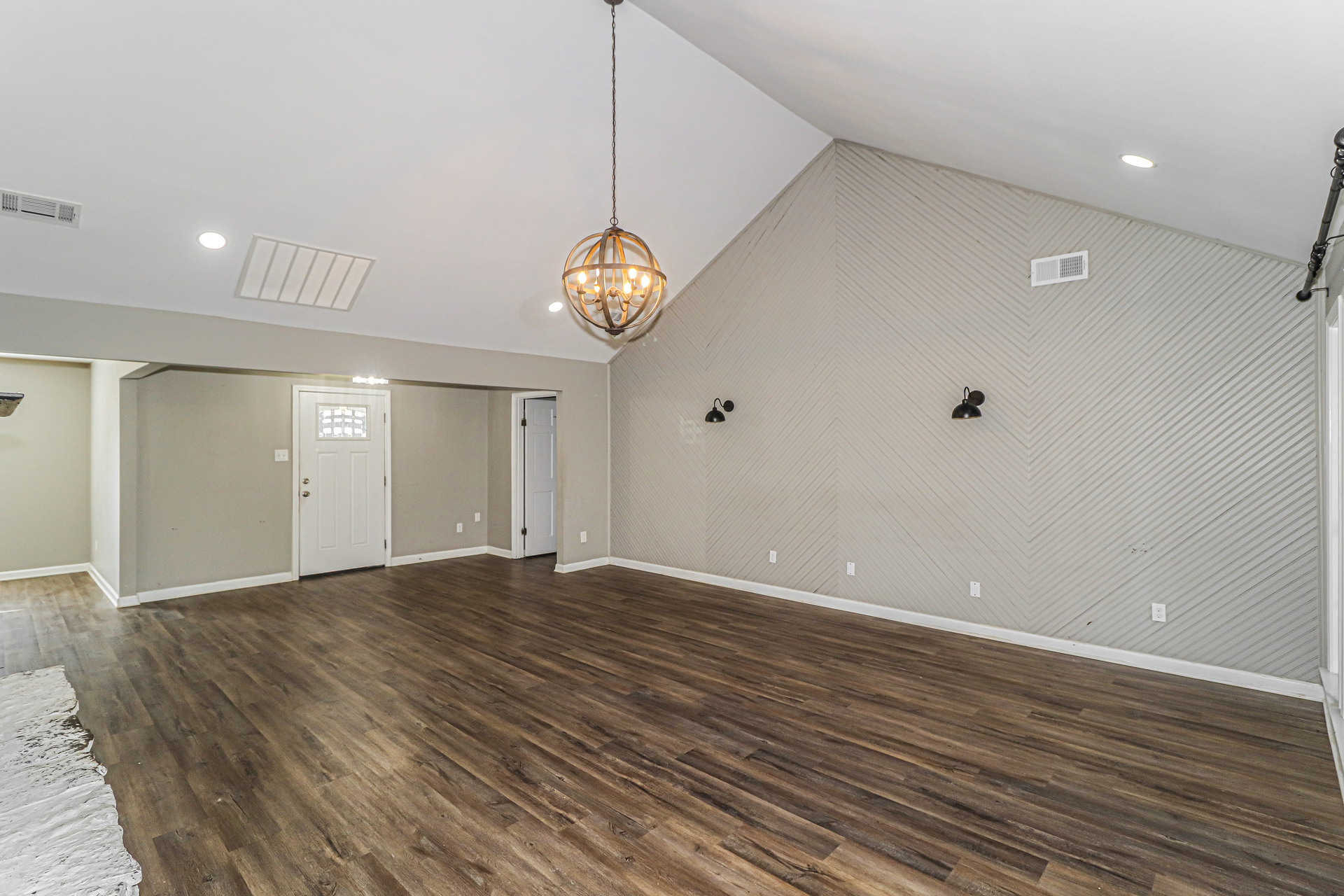 Photo 25 of 41 of 3530 Josee Ln, Bartlett, TN
