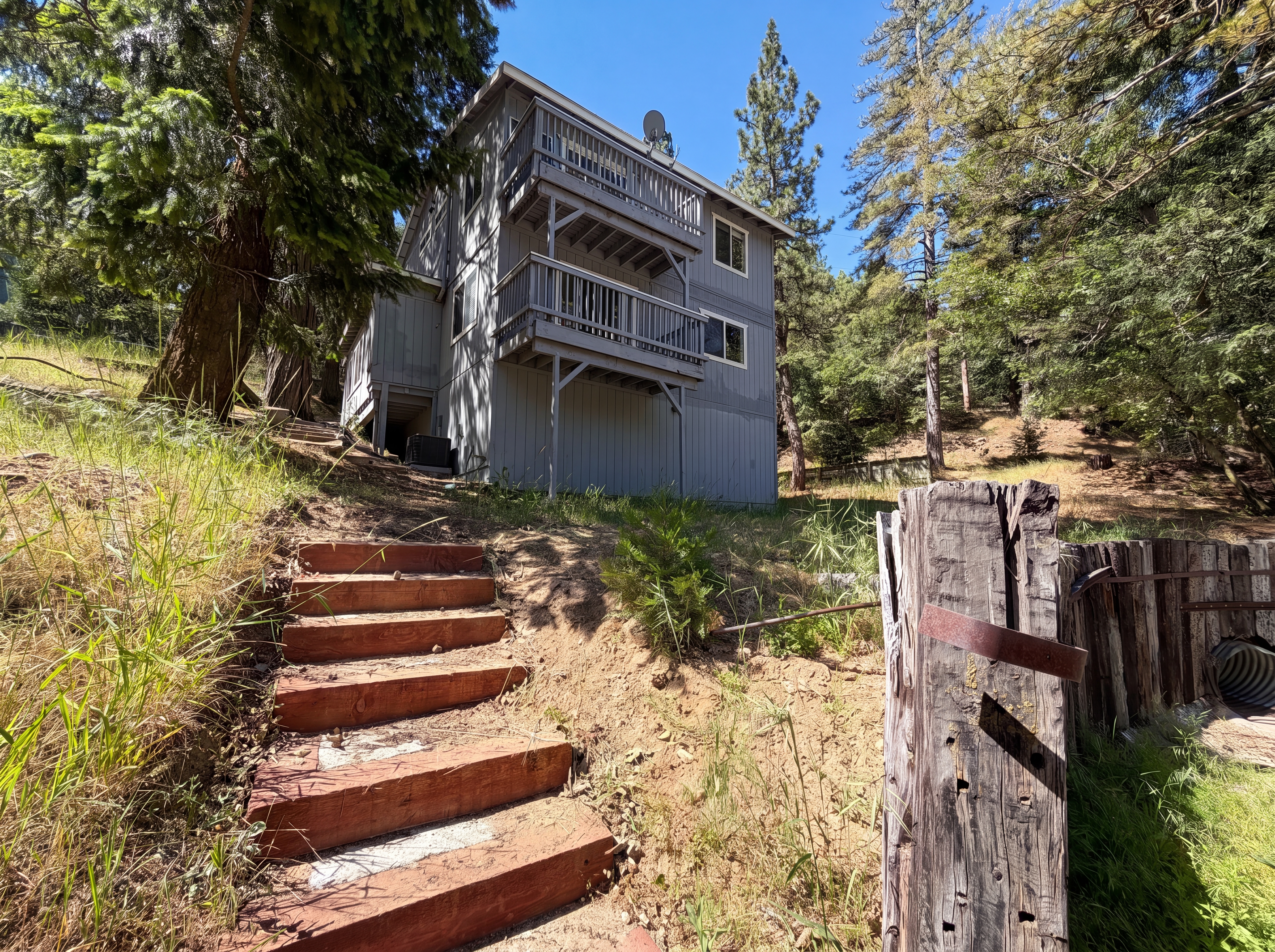 Photo 5 of 20 of 21778 Ridge Dr, Cedarpines Park, CA