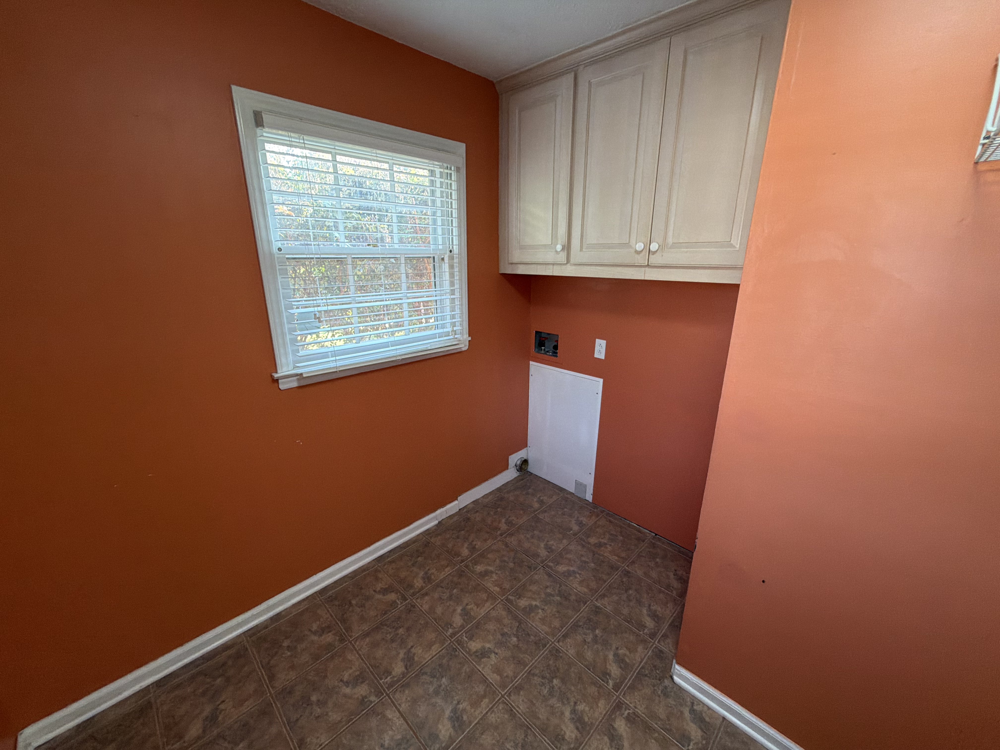 Photo 30 of 41 of 1030 McLaughlin Dr, Charlotte, NC