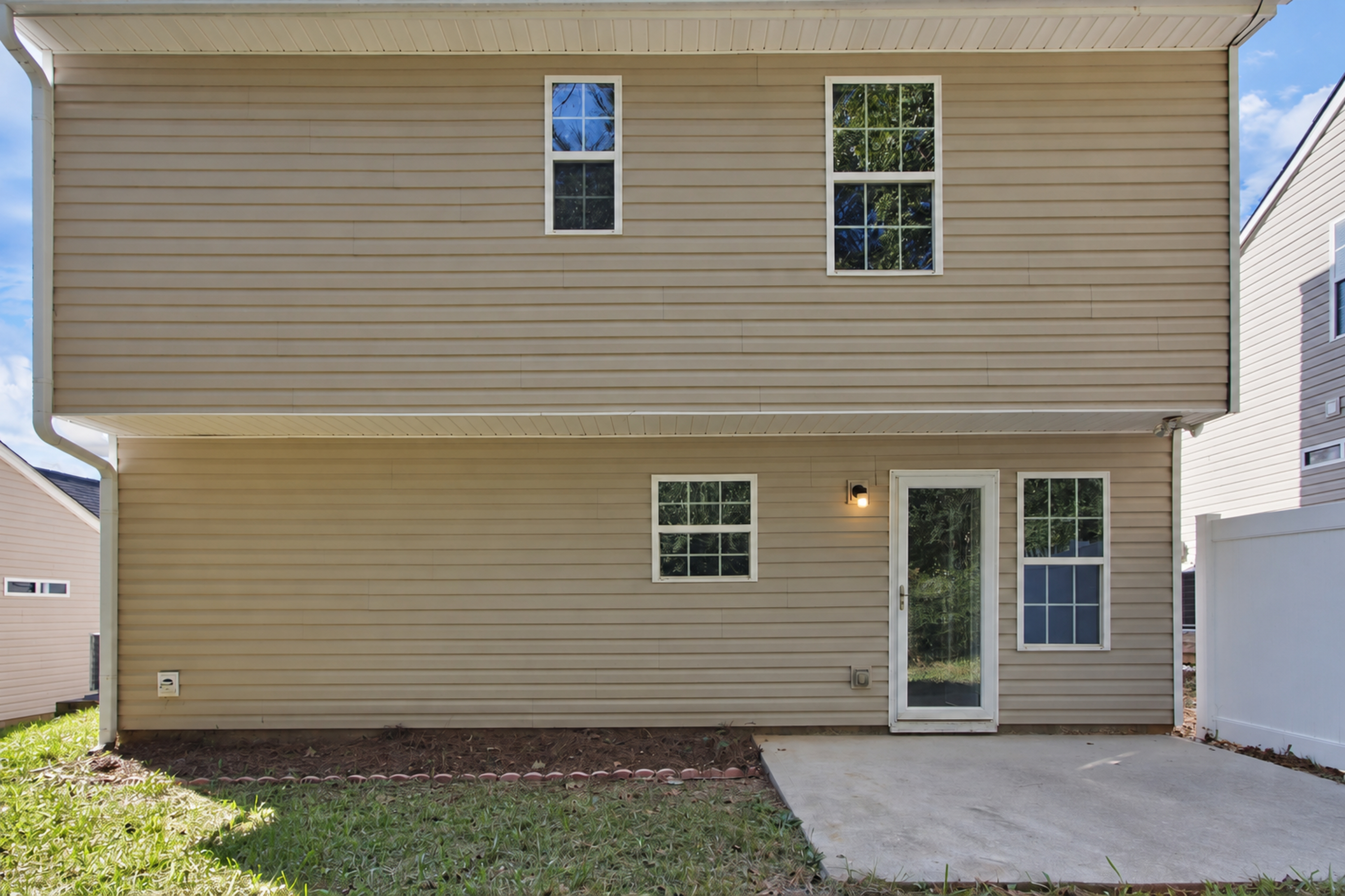 Photo 22 of 28 of 273 Rosemont Ct, Hiram, GA