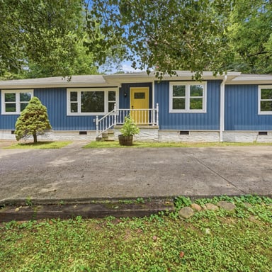 Property photo 1 of 3703 Thrushwood Dr
