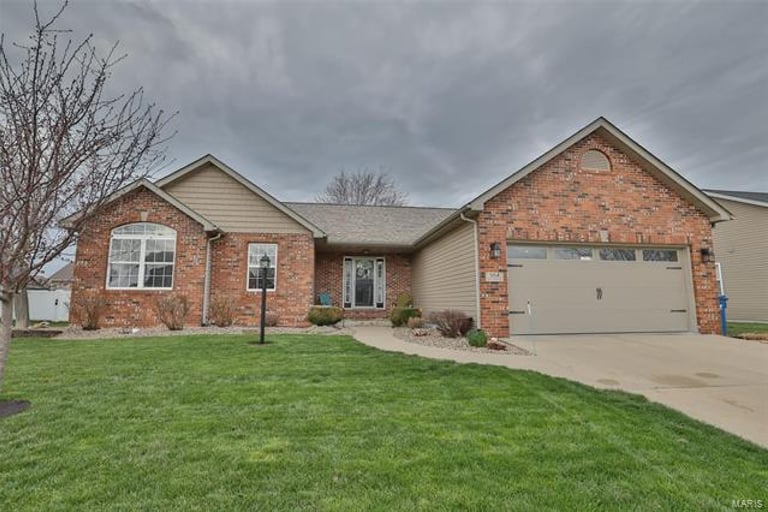 504 Patton Dr, Troy, IL 62294 Opendoor