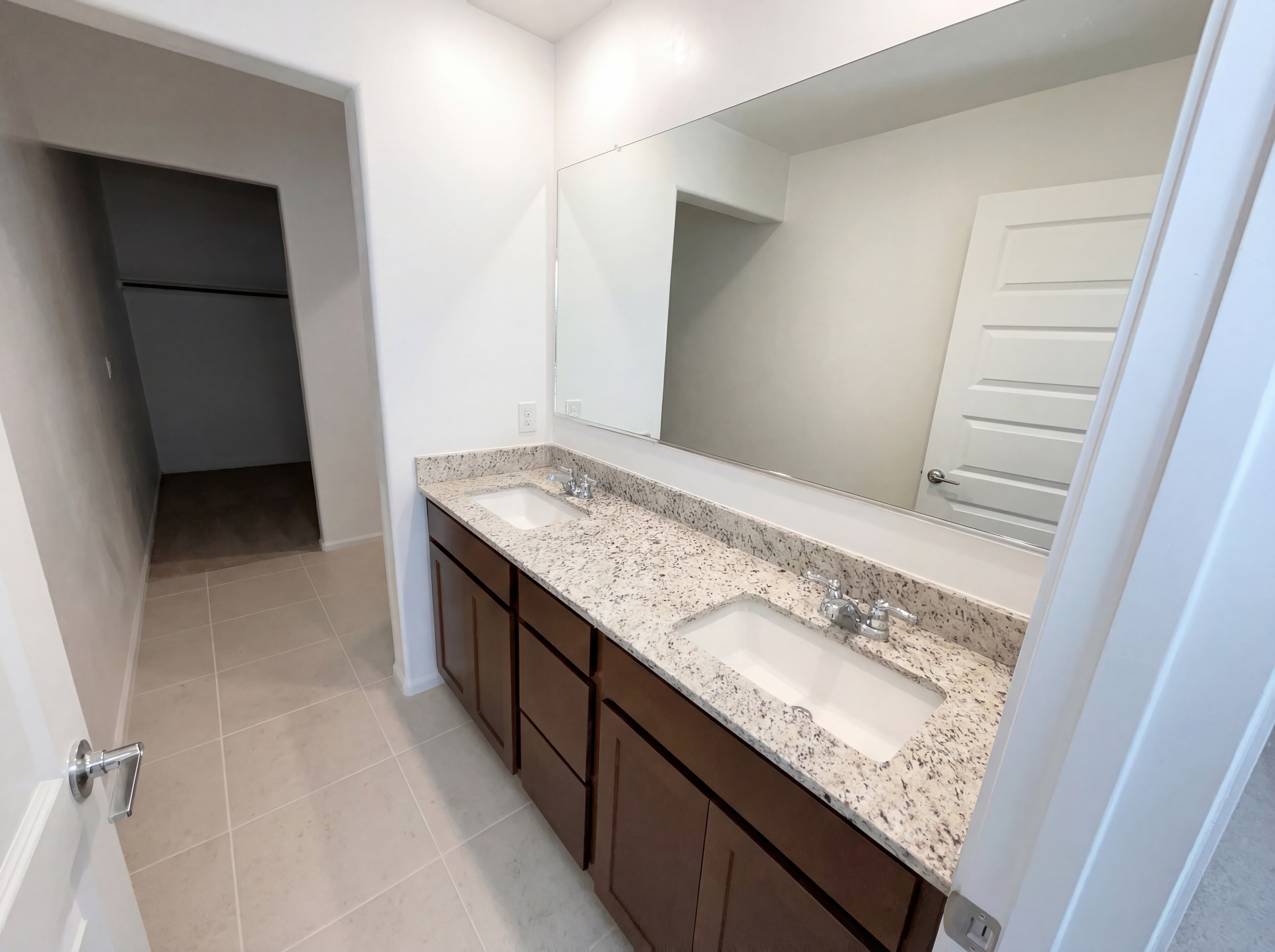 Photo 17 of 30 of 10453 W Beaman Ln, Marana, AZ